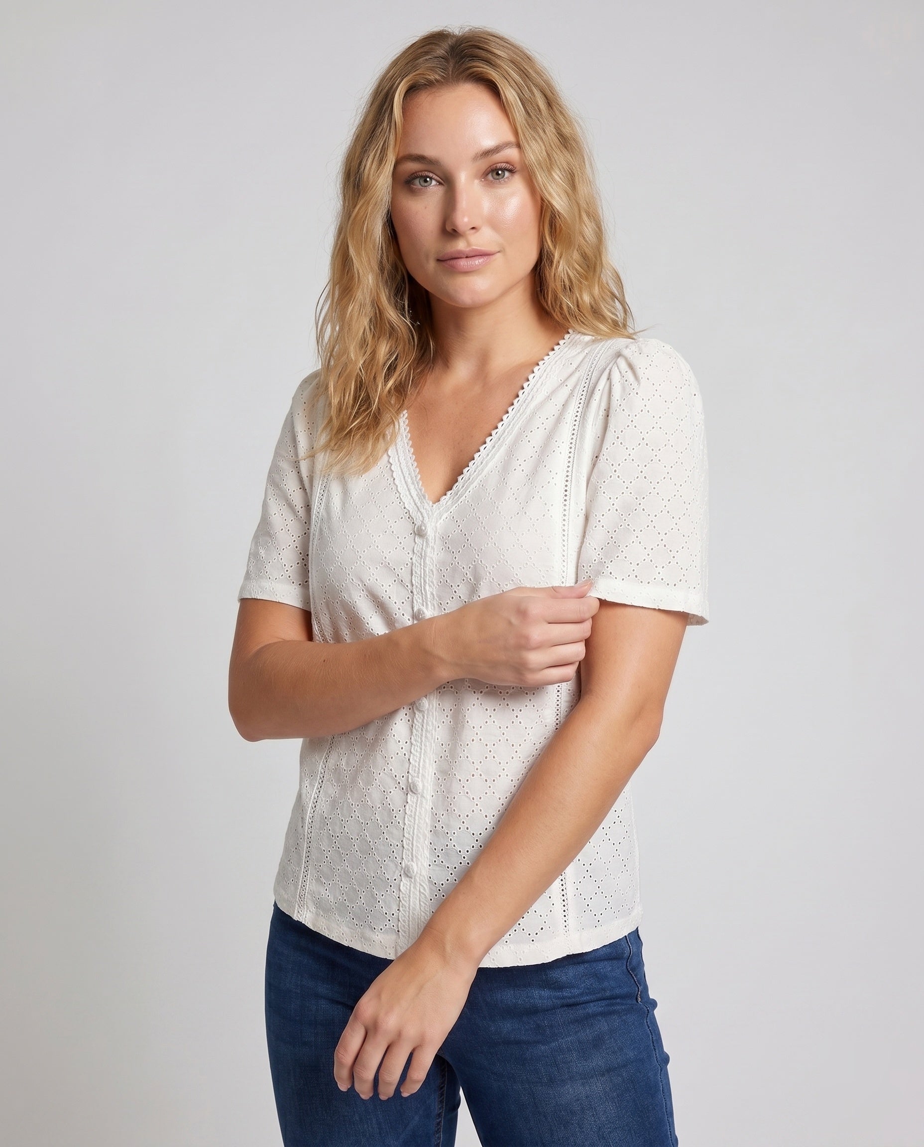 Product 15634934038858 - upper_body