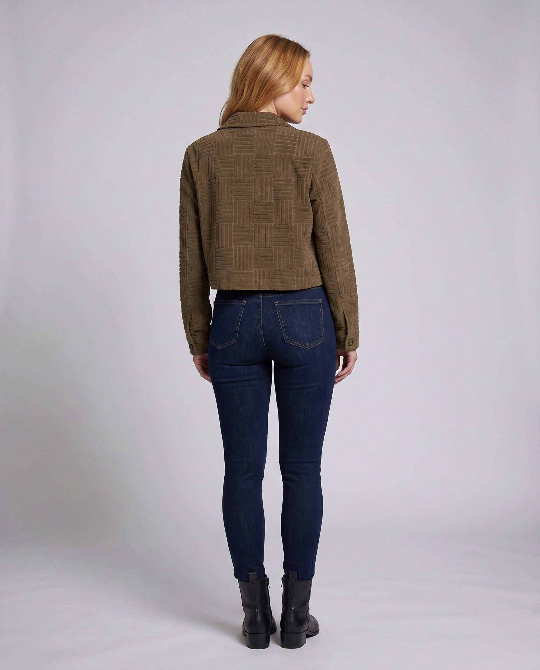 Product 15634934530378 - back_view