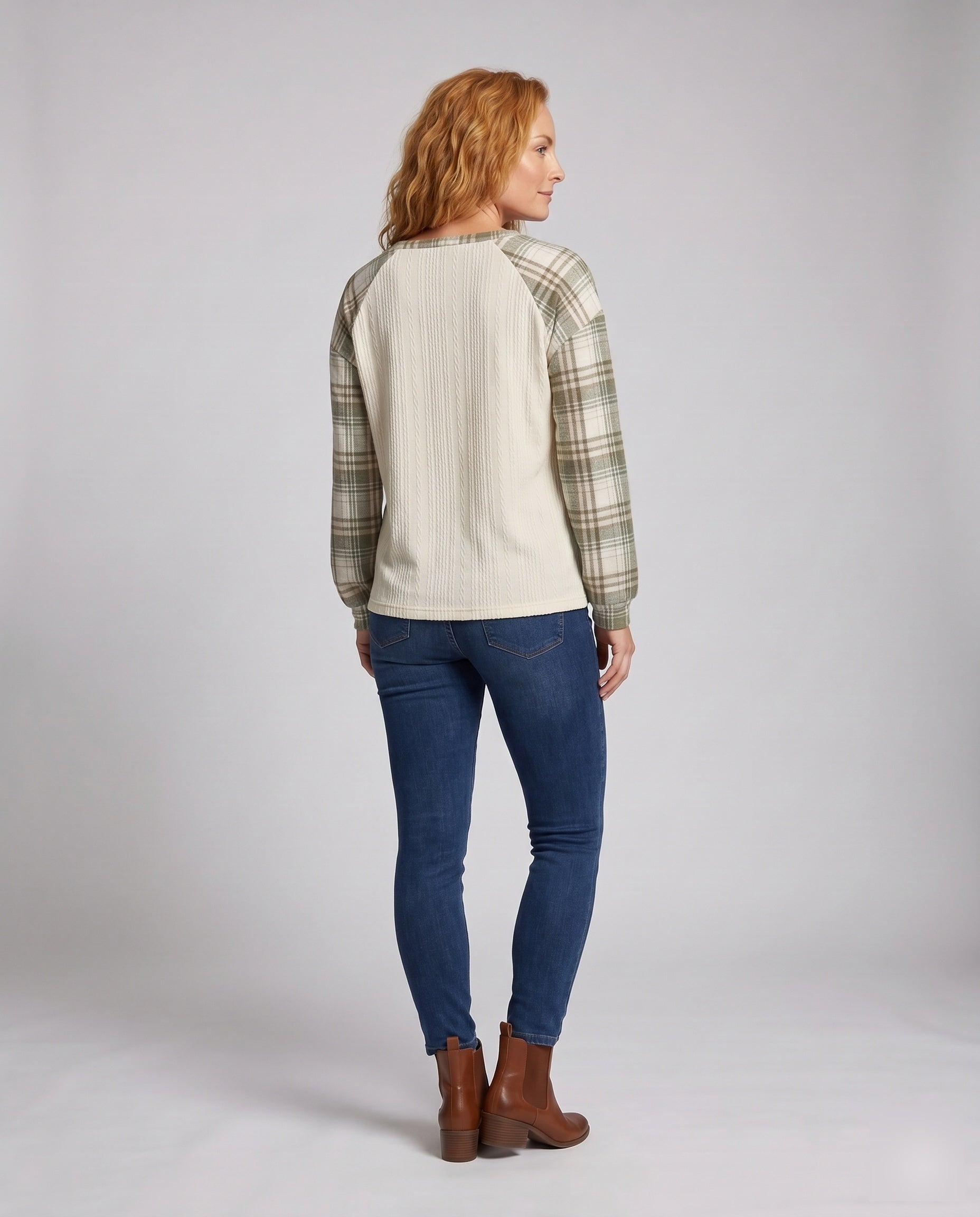 Product 15634935644490 - back_view