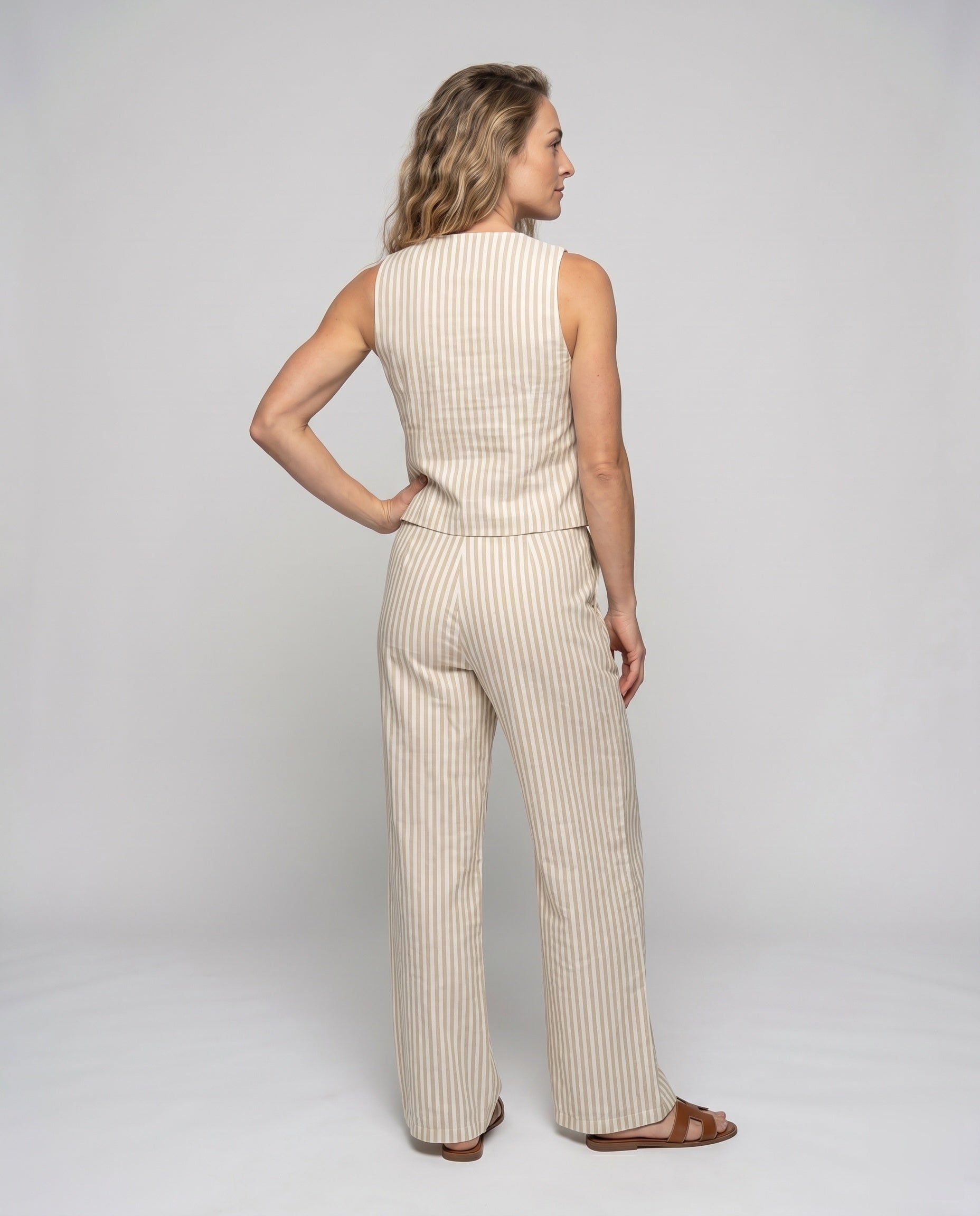 Product 15634937577802 - back_view