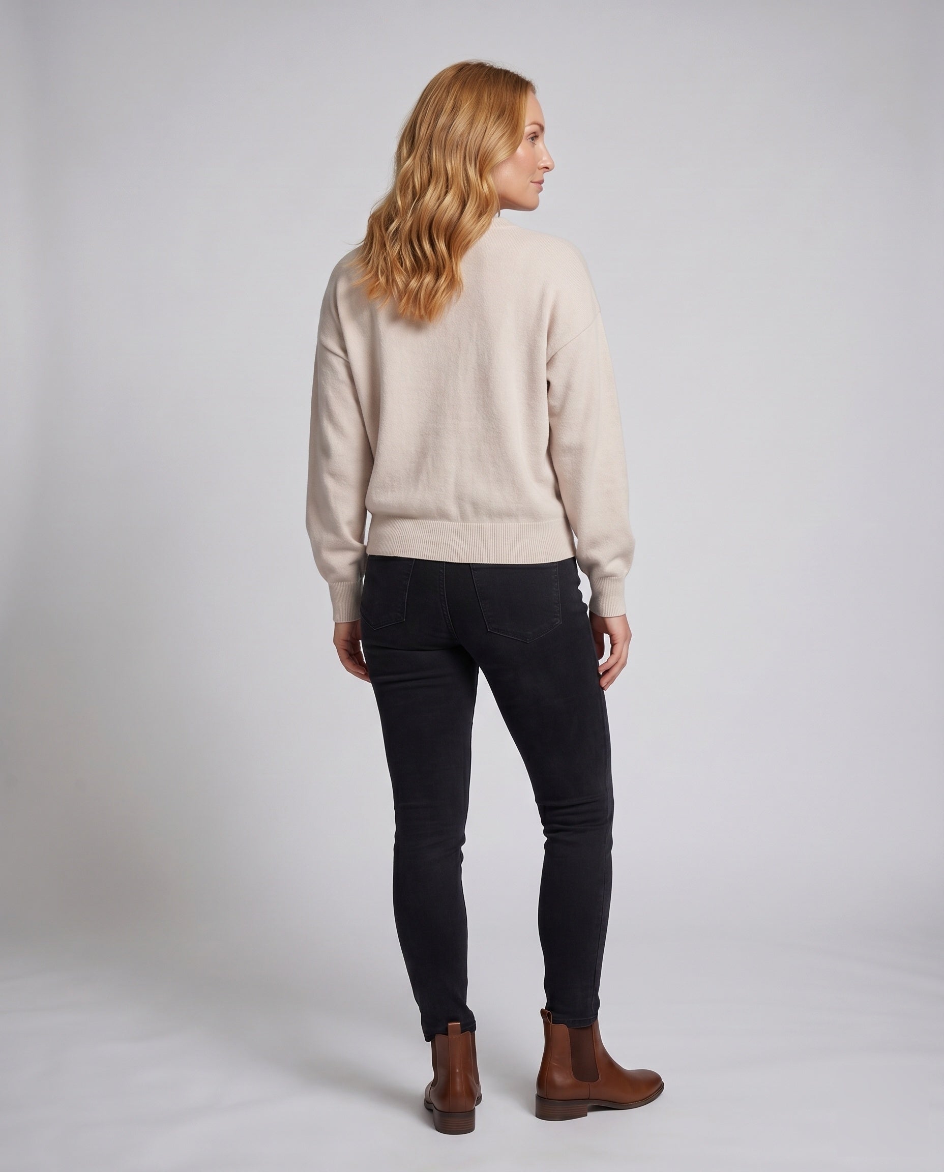 Product 15634938593610 - back_view