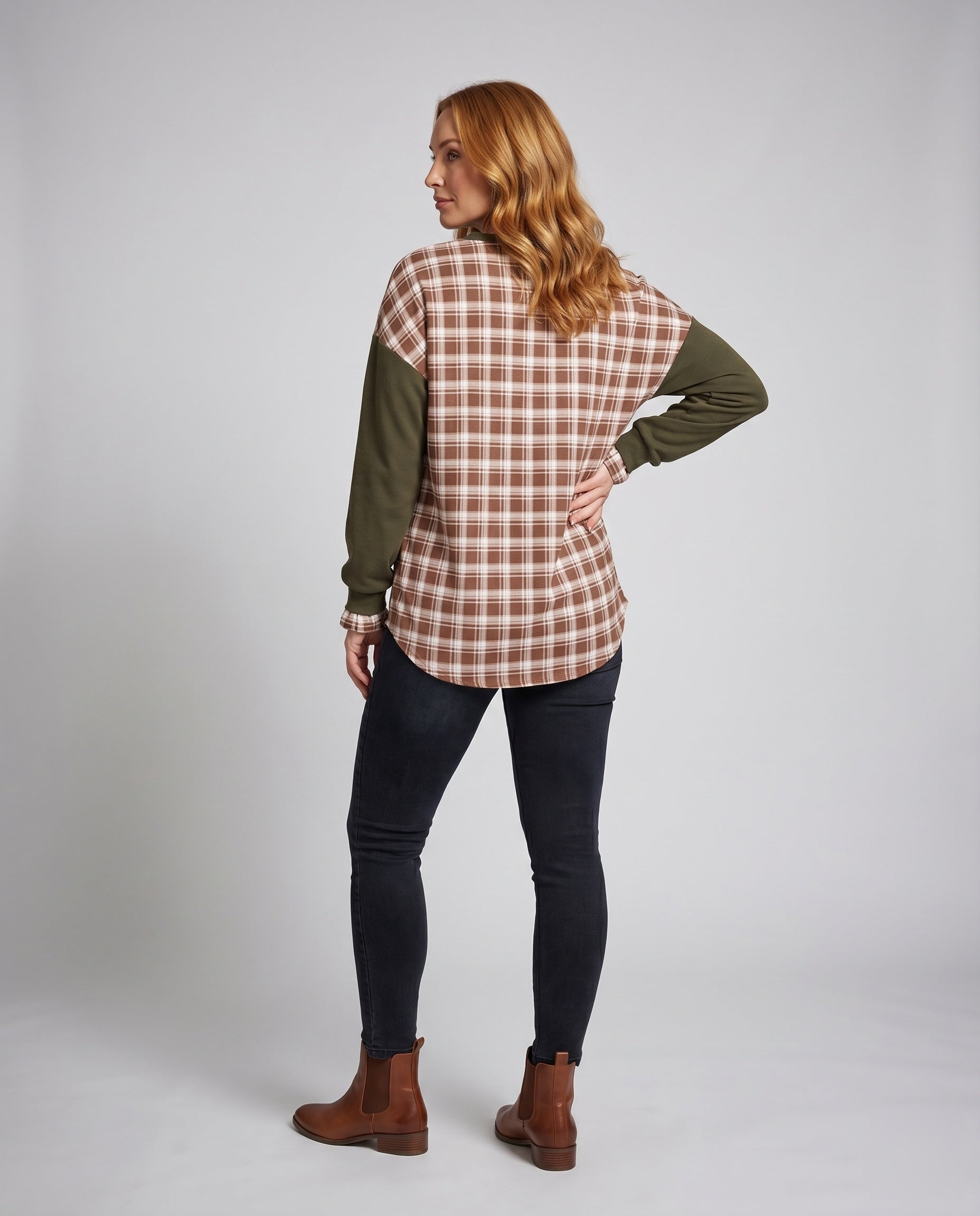 Product 15634938790218 - back_view