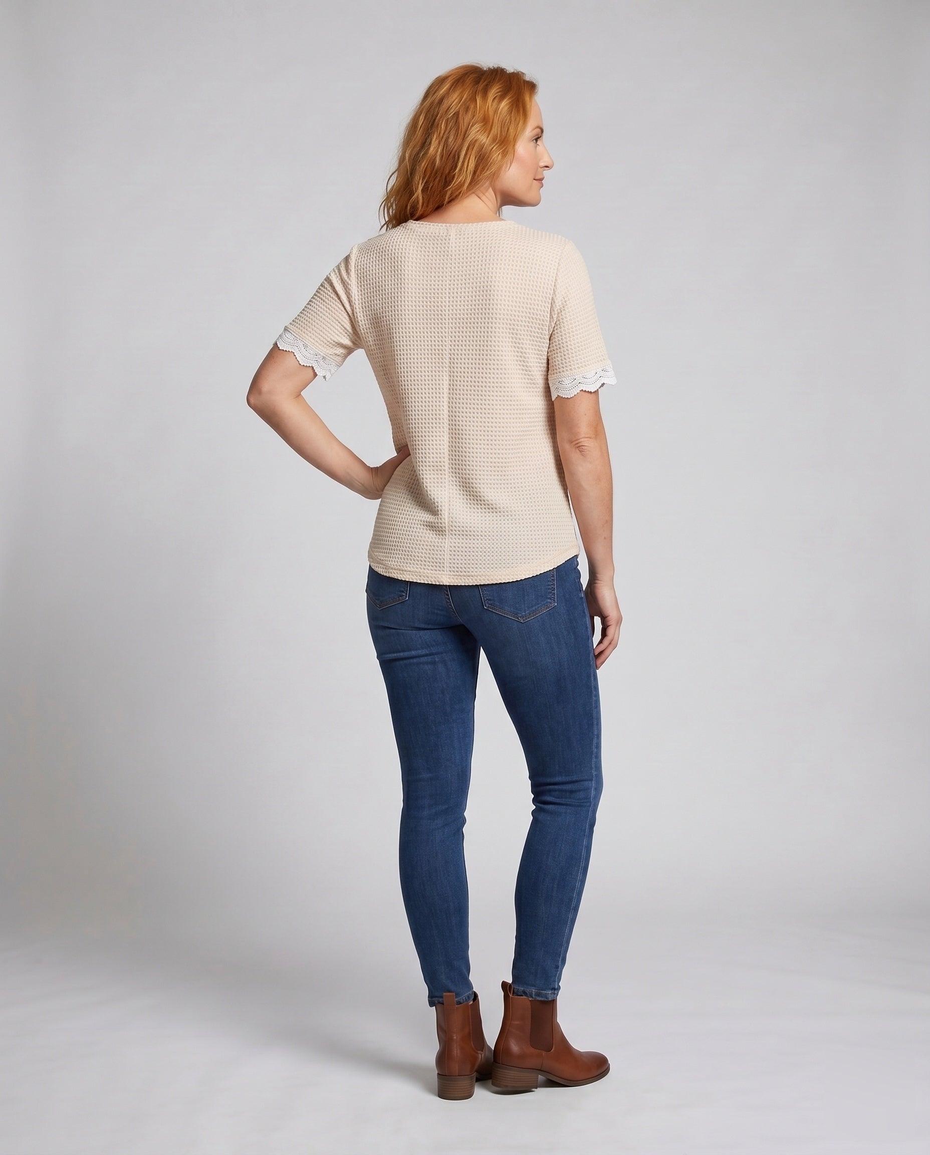 Product 15634939740490 - back_view