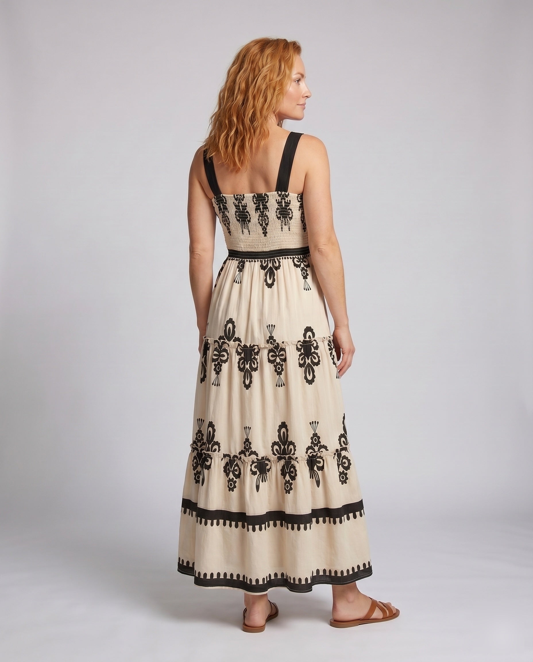 Product 15636279624010 - back_view