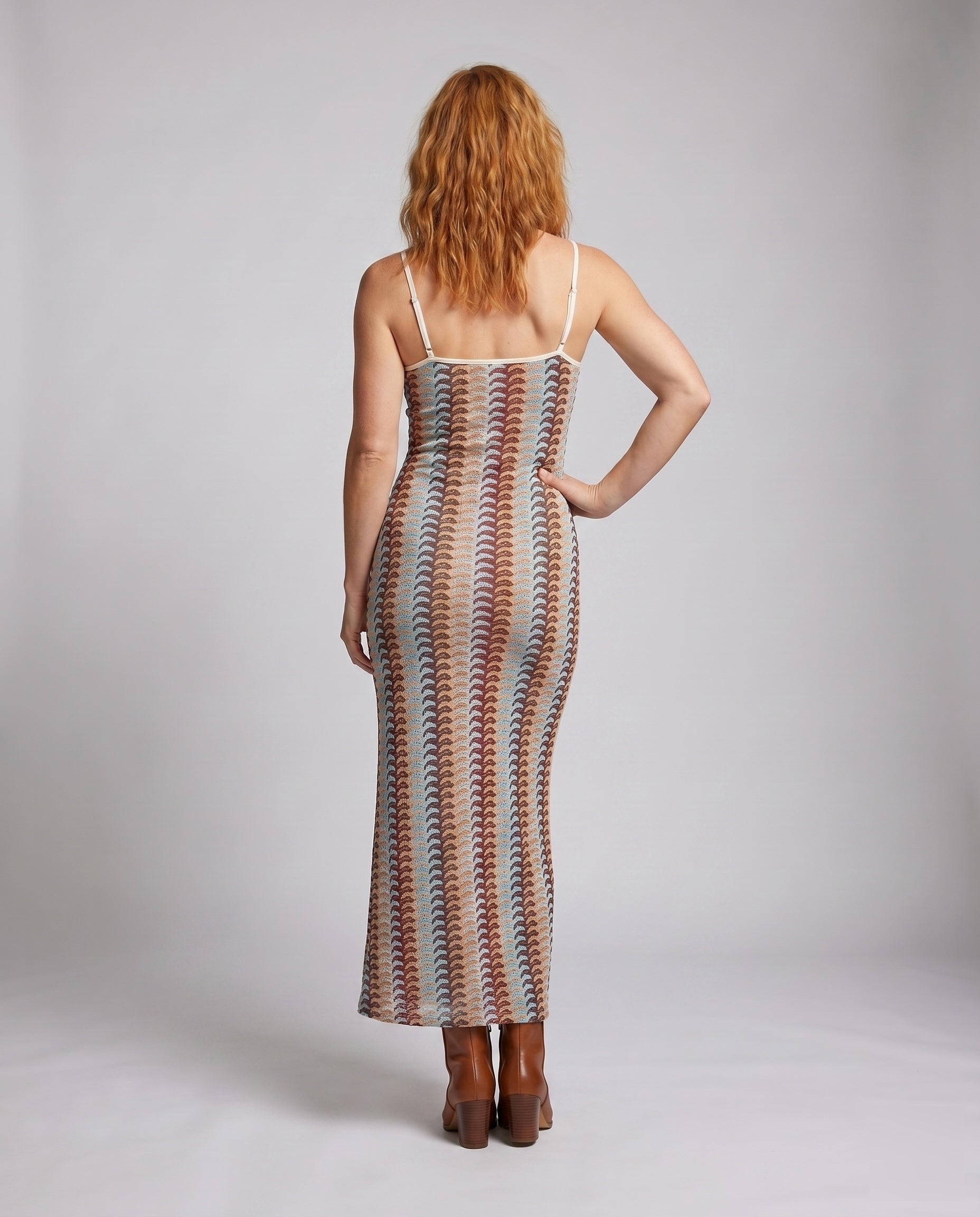 Product 15636286865738 - back_view