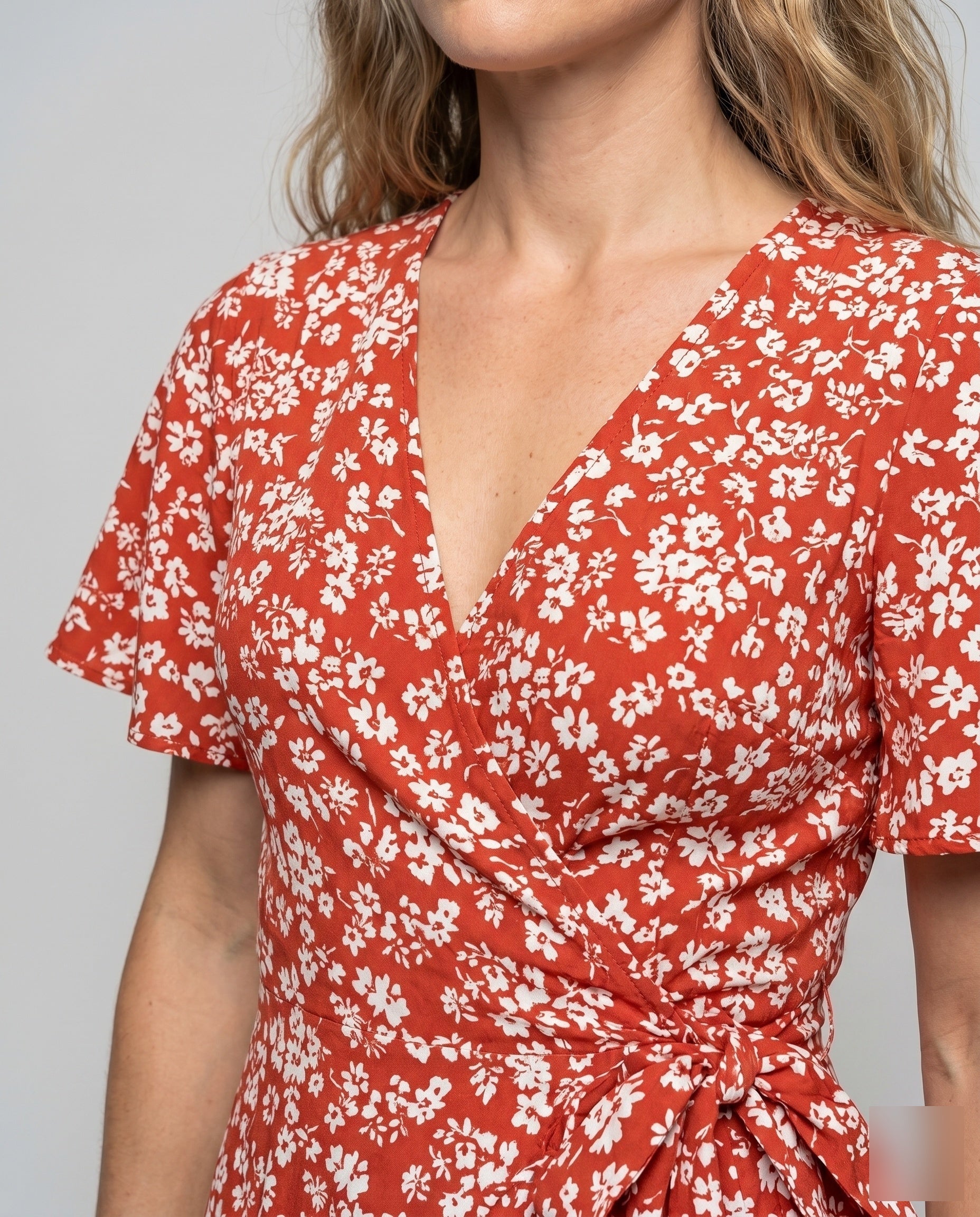 Product 15636287914314 - close_up_detail