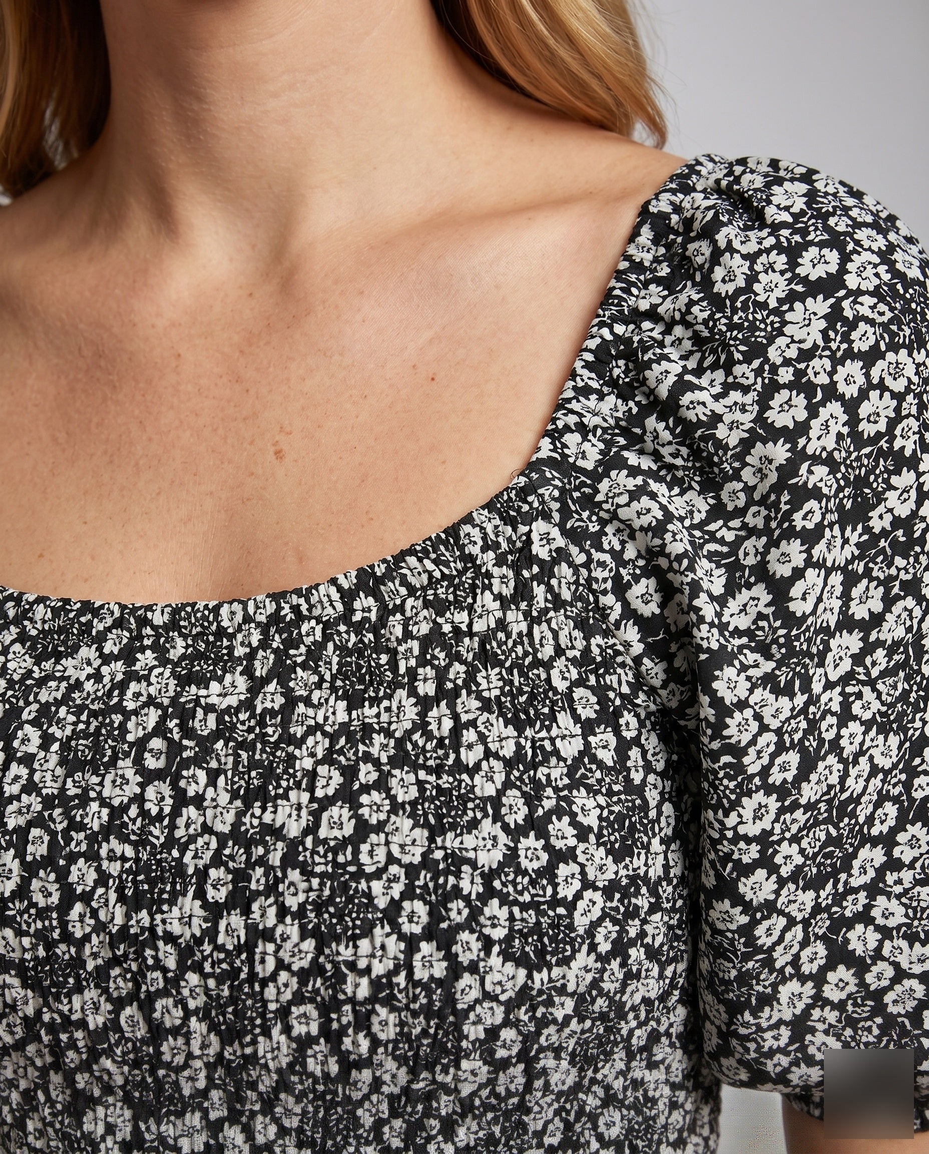 Product 15636290240842 - close_up_detail