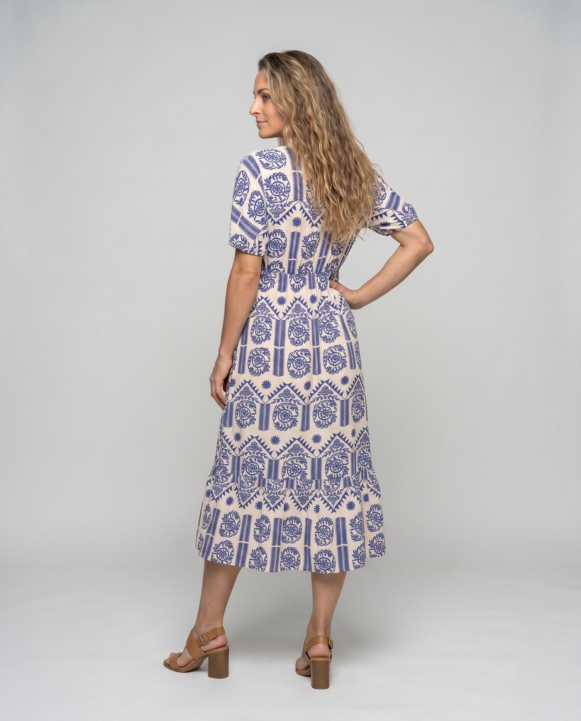 Product 15636292862282 - back_view