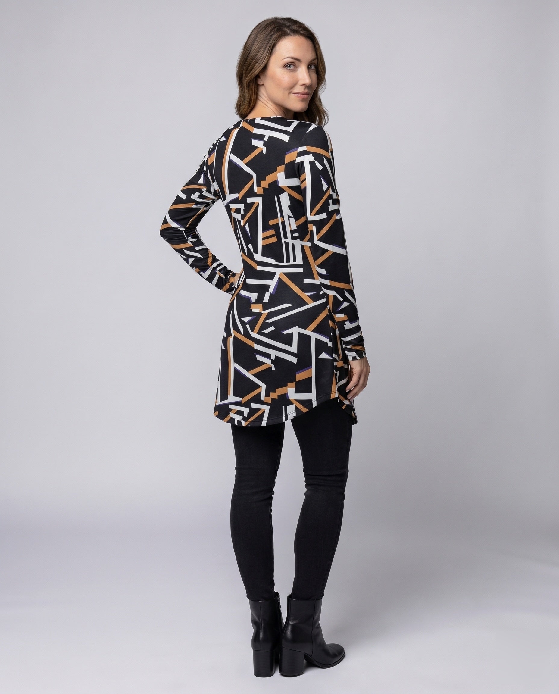 Product 15636297679178 - back_view