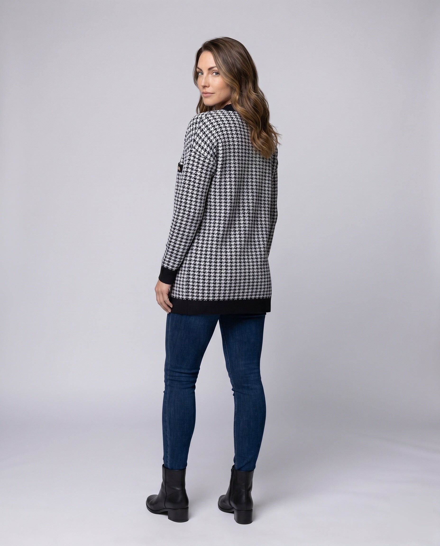 Product 15636297744714 - back_view