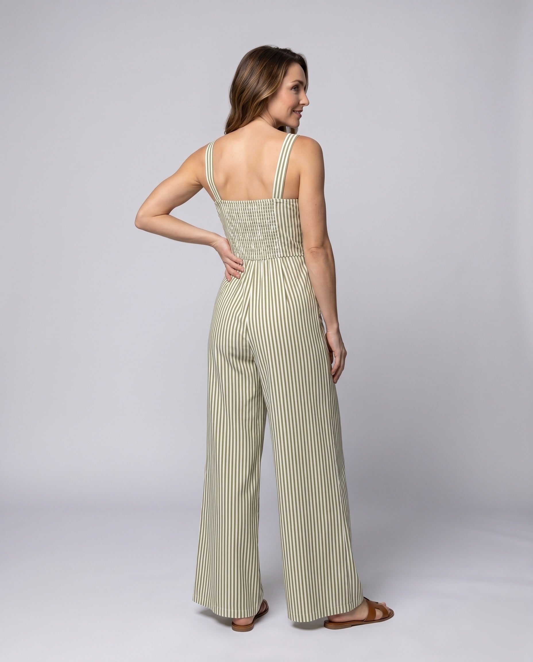 Product 15636297941322 - back_view