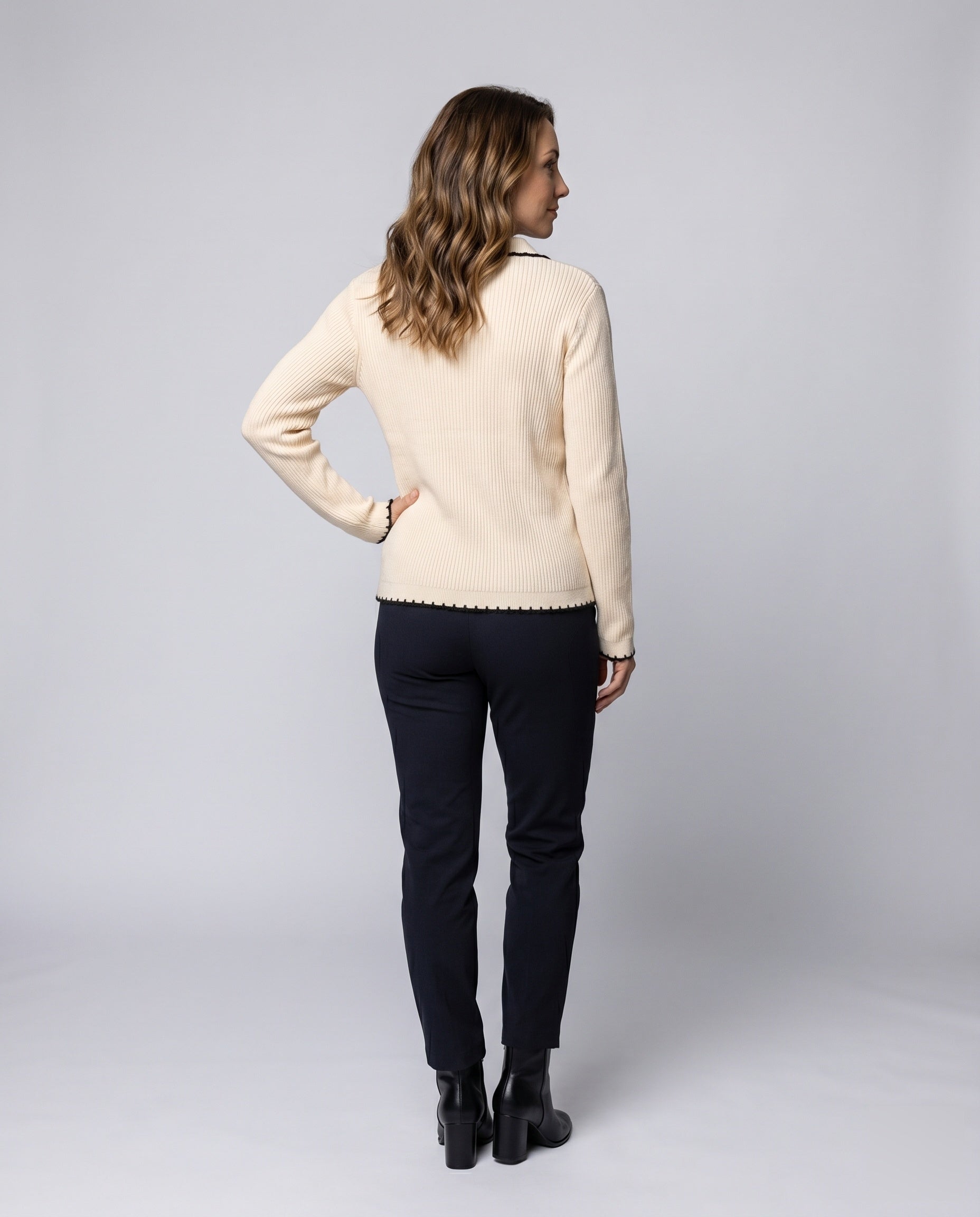 Product 15636298301770 - back_view