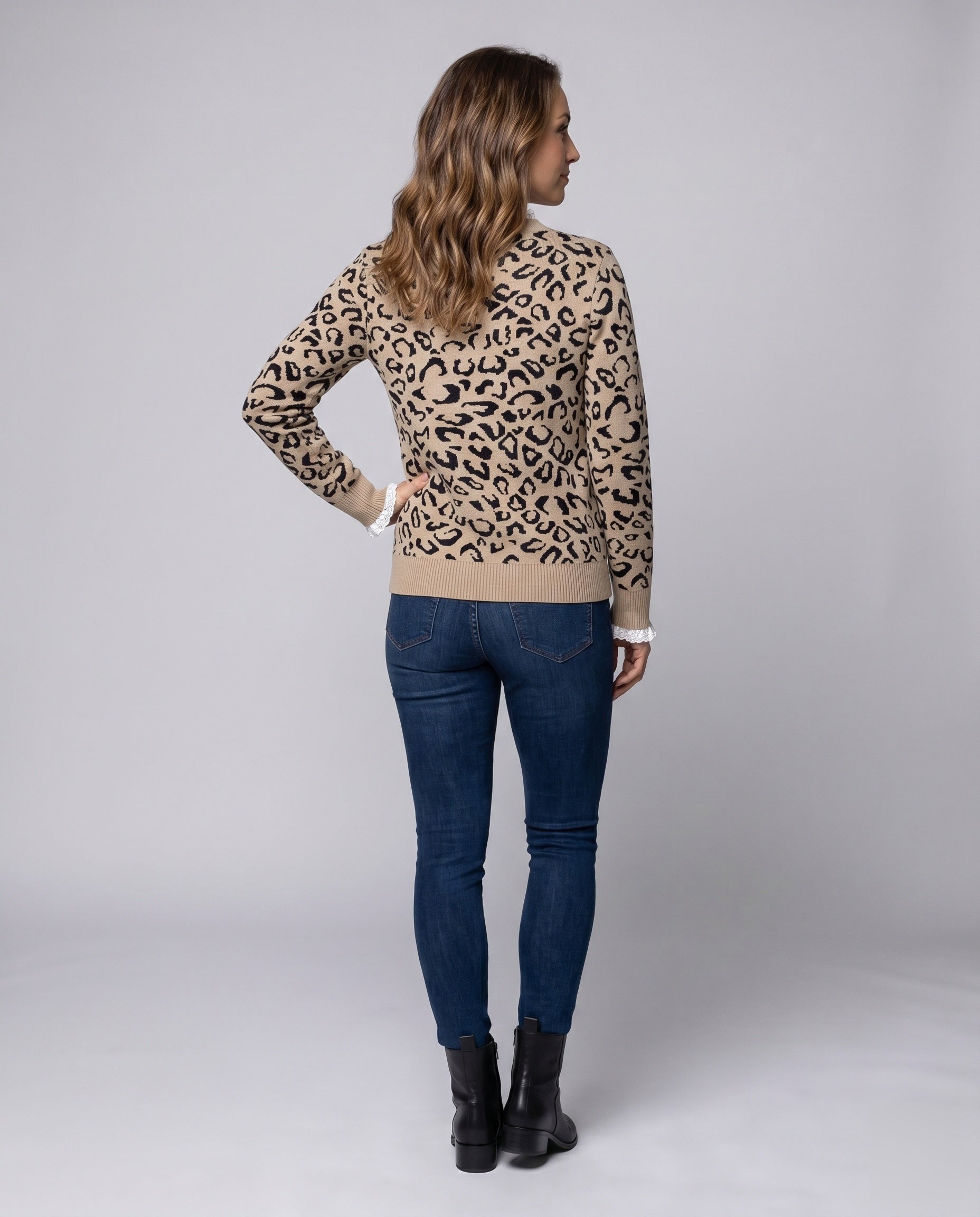 Product 15636298432842 - back_view