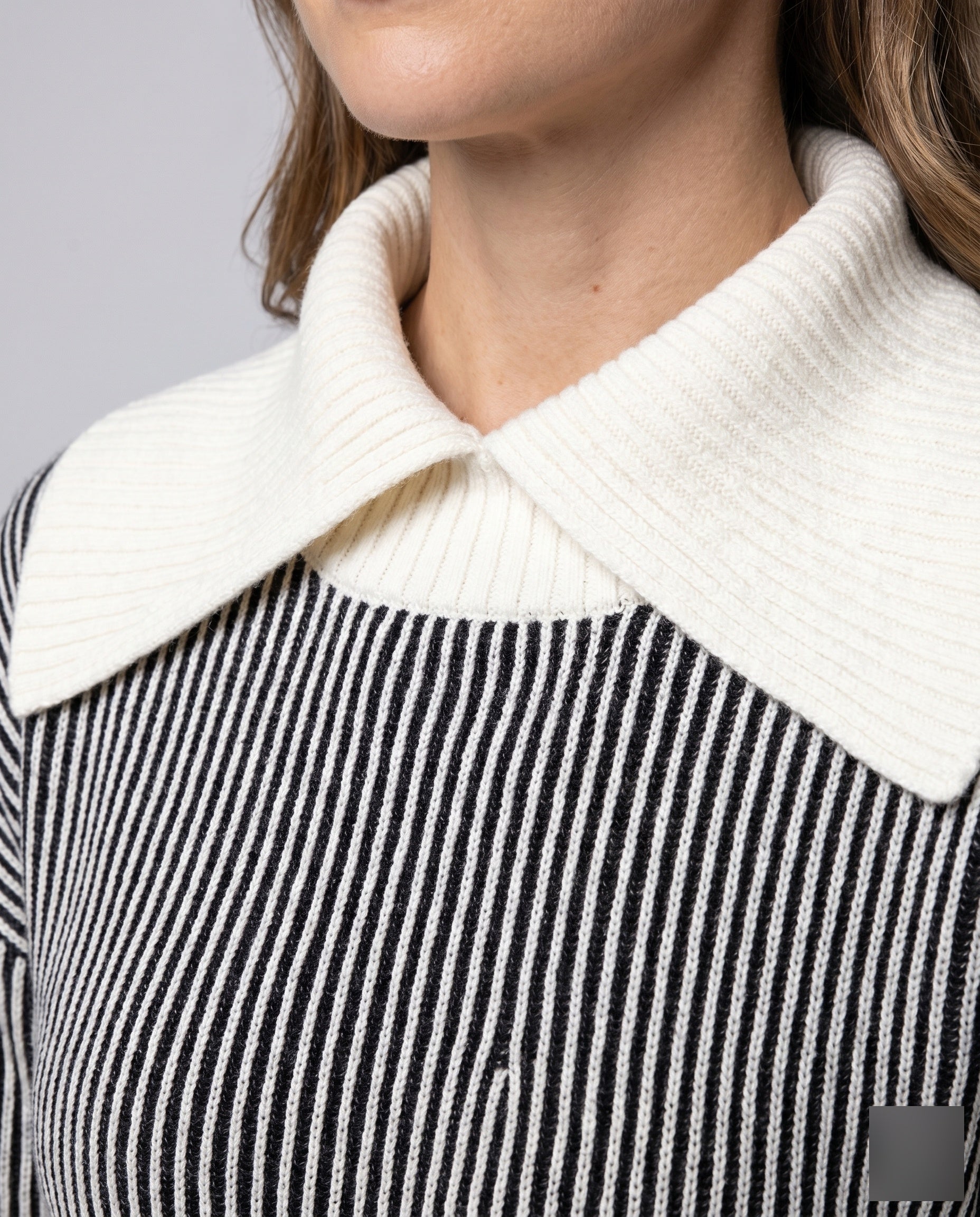 Product 15636298531146 - close_up_detail