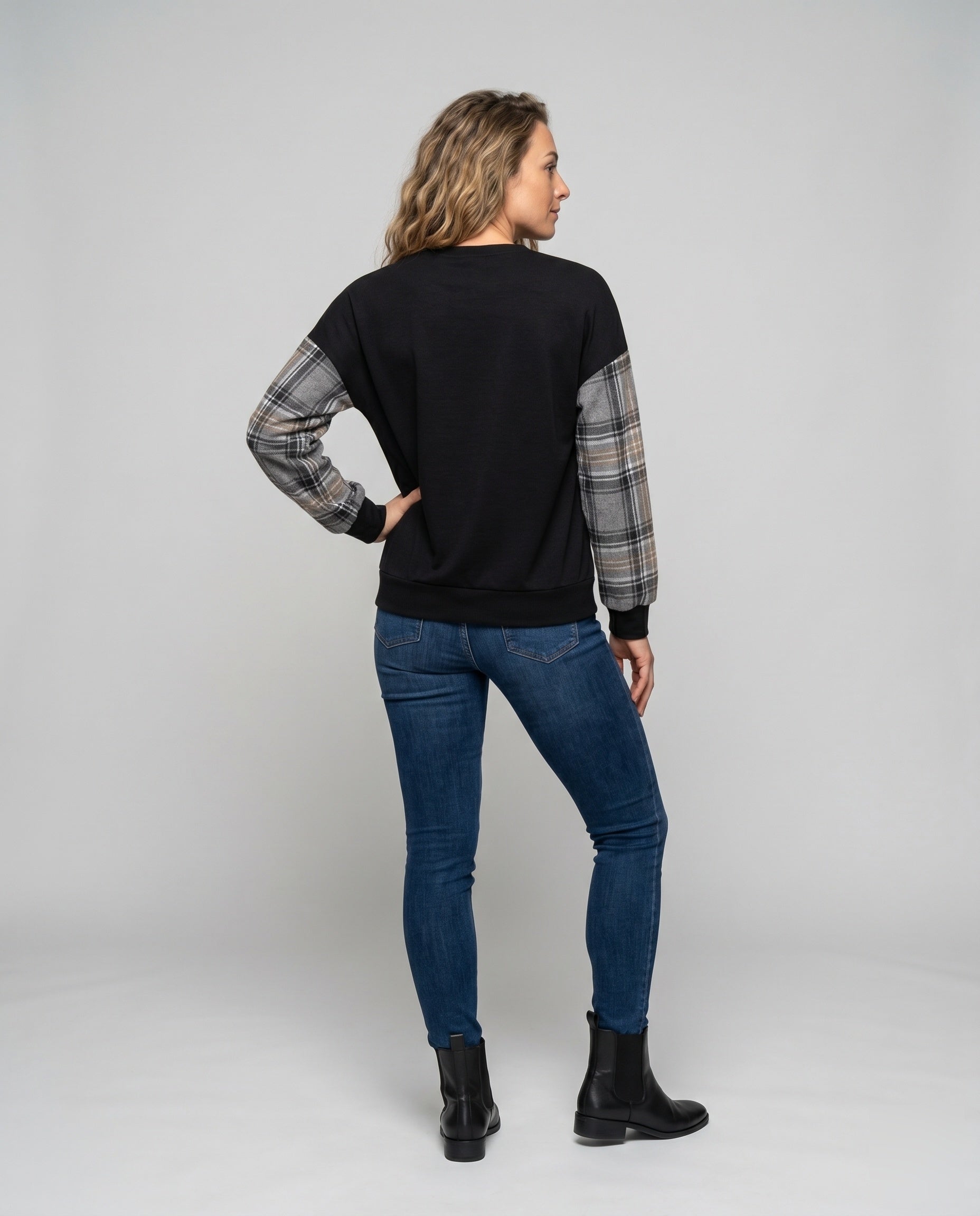 Product 15636298662218 - back_view