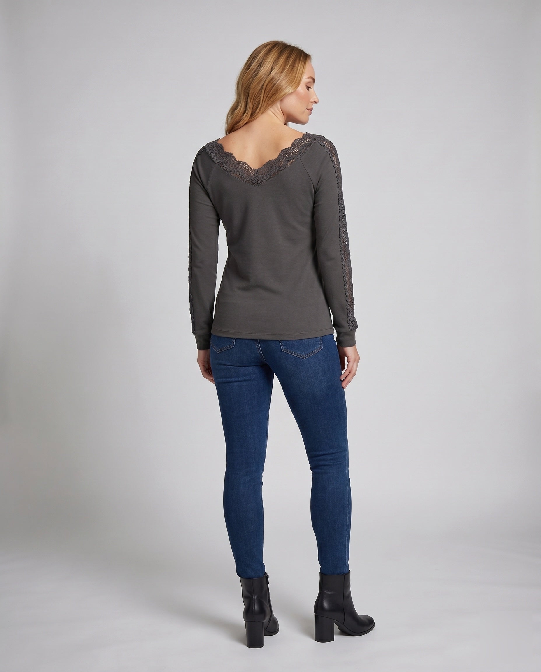 Product 15636300595530 - back_view