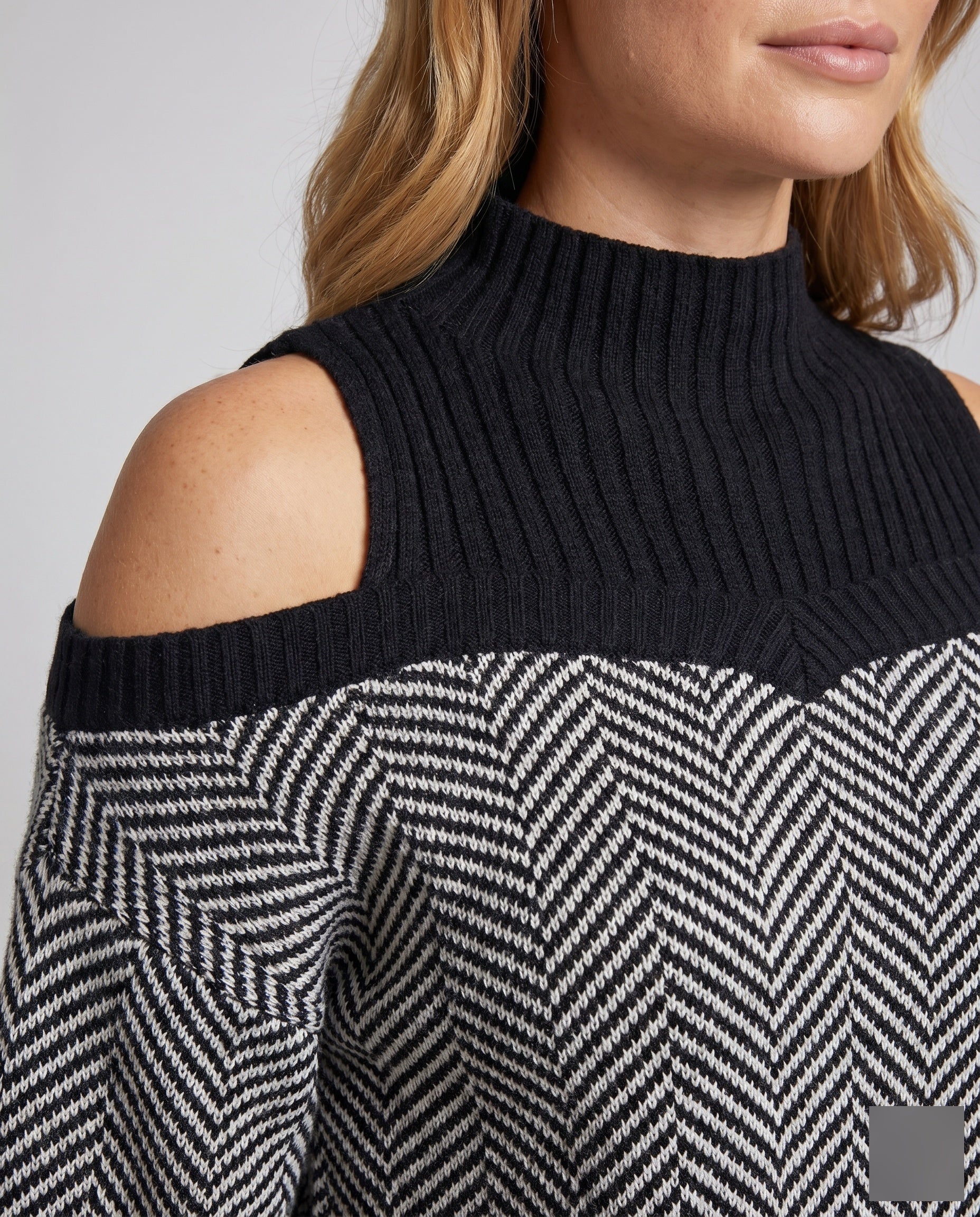 Product 15636301021514 - close_up_detail