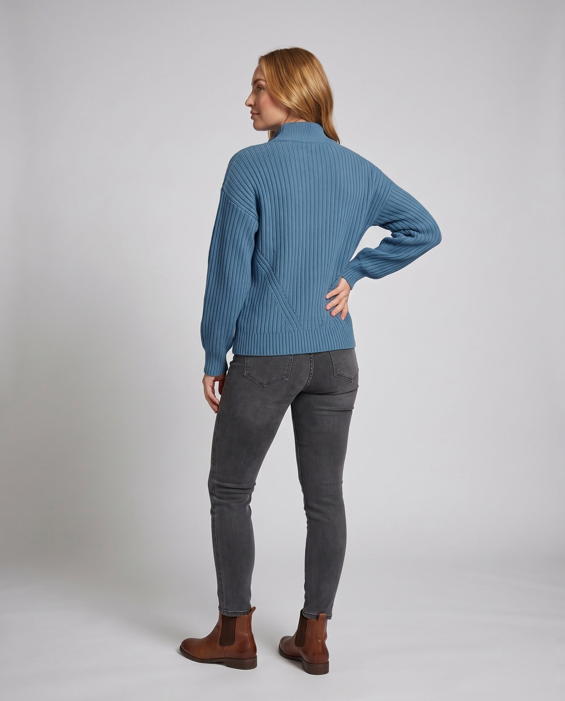Product 15636311179594 - back_view