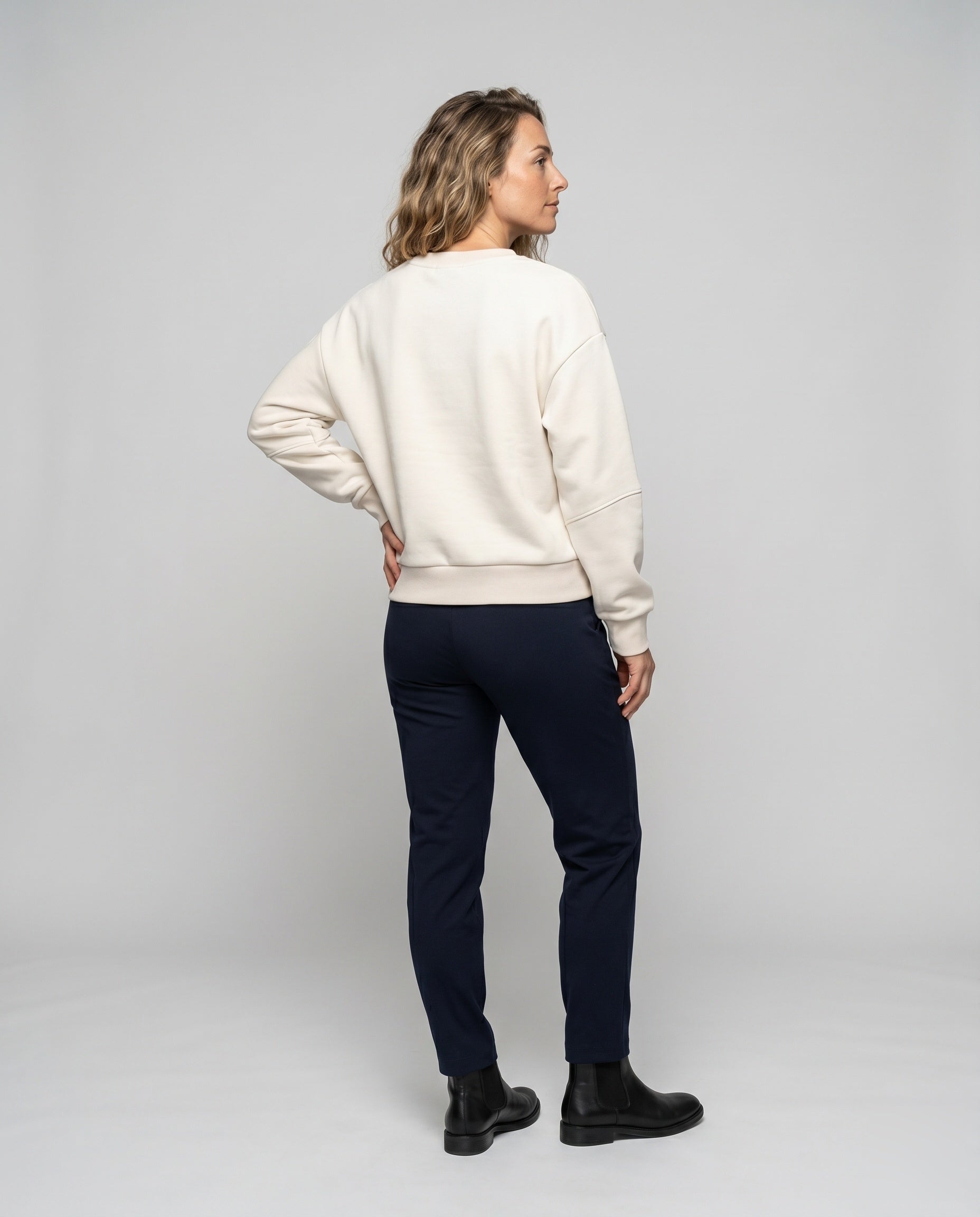Product 15636318224714 - back_view