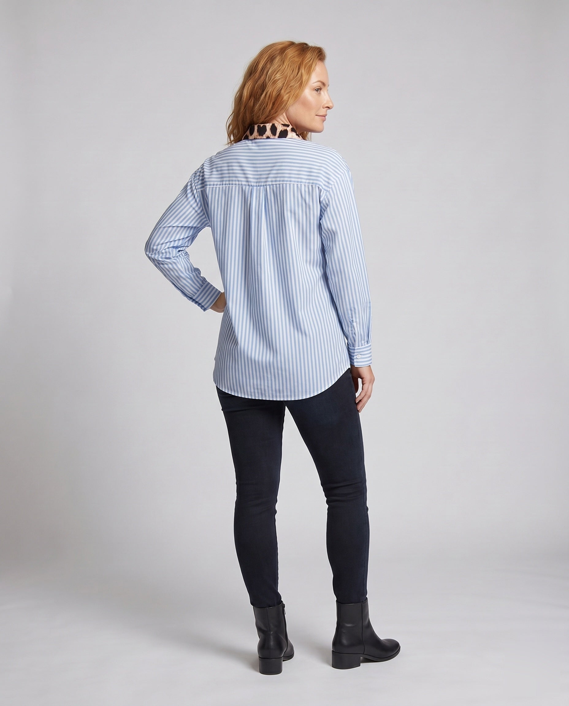 Product 15636319961418 - back_view