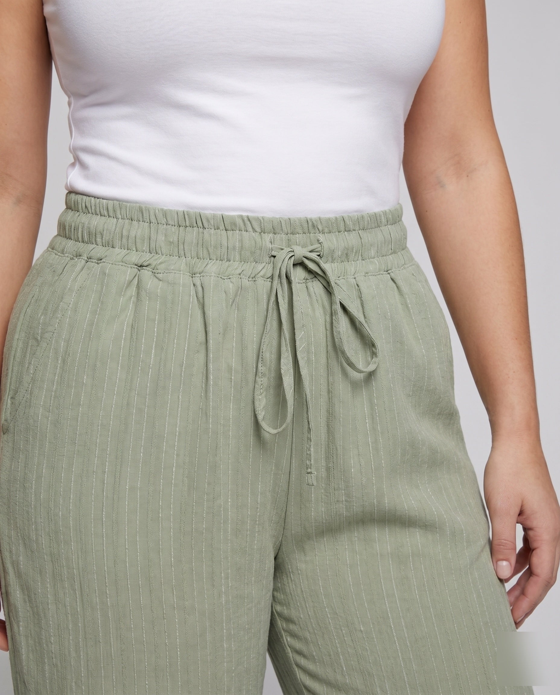 Product 15636321304906 - close_up_detail
