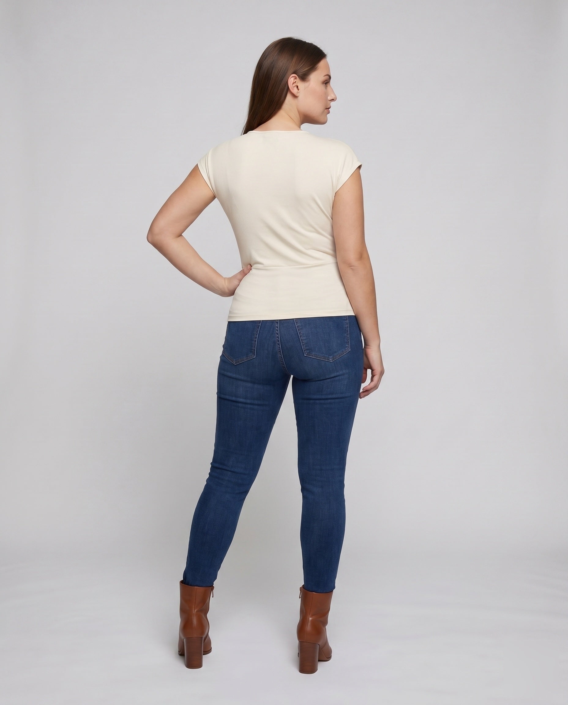 Product 15636322353482 - back_view