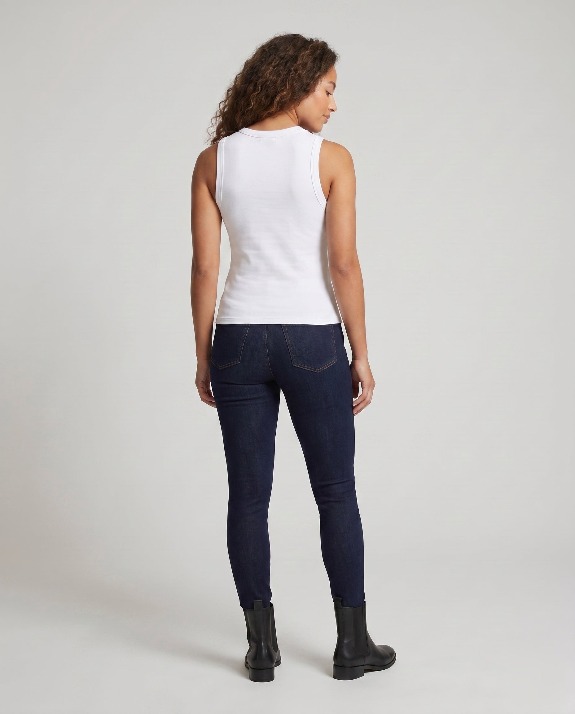 Product 15636485767498 - back_view