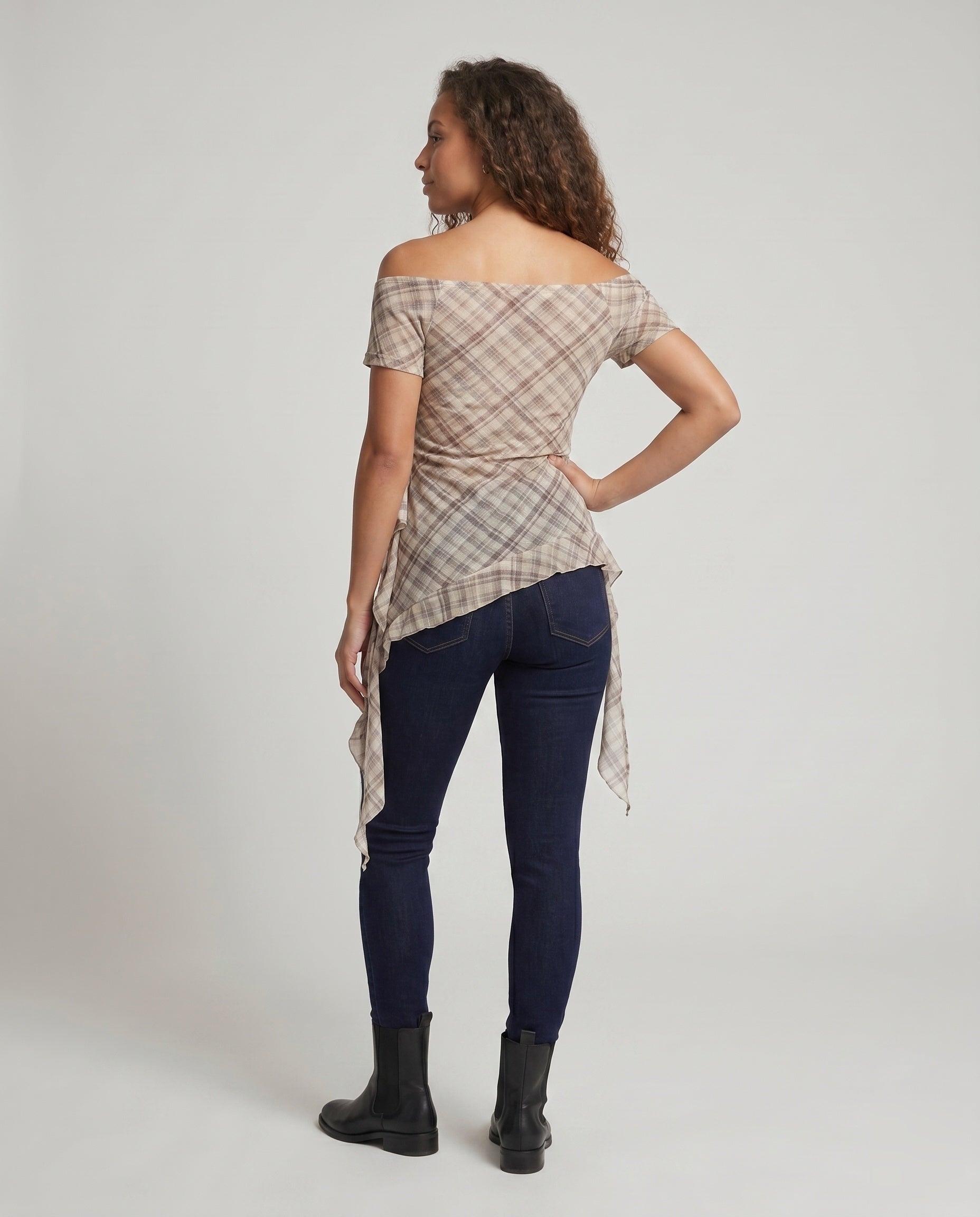 Product 15636486193482 - back_view