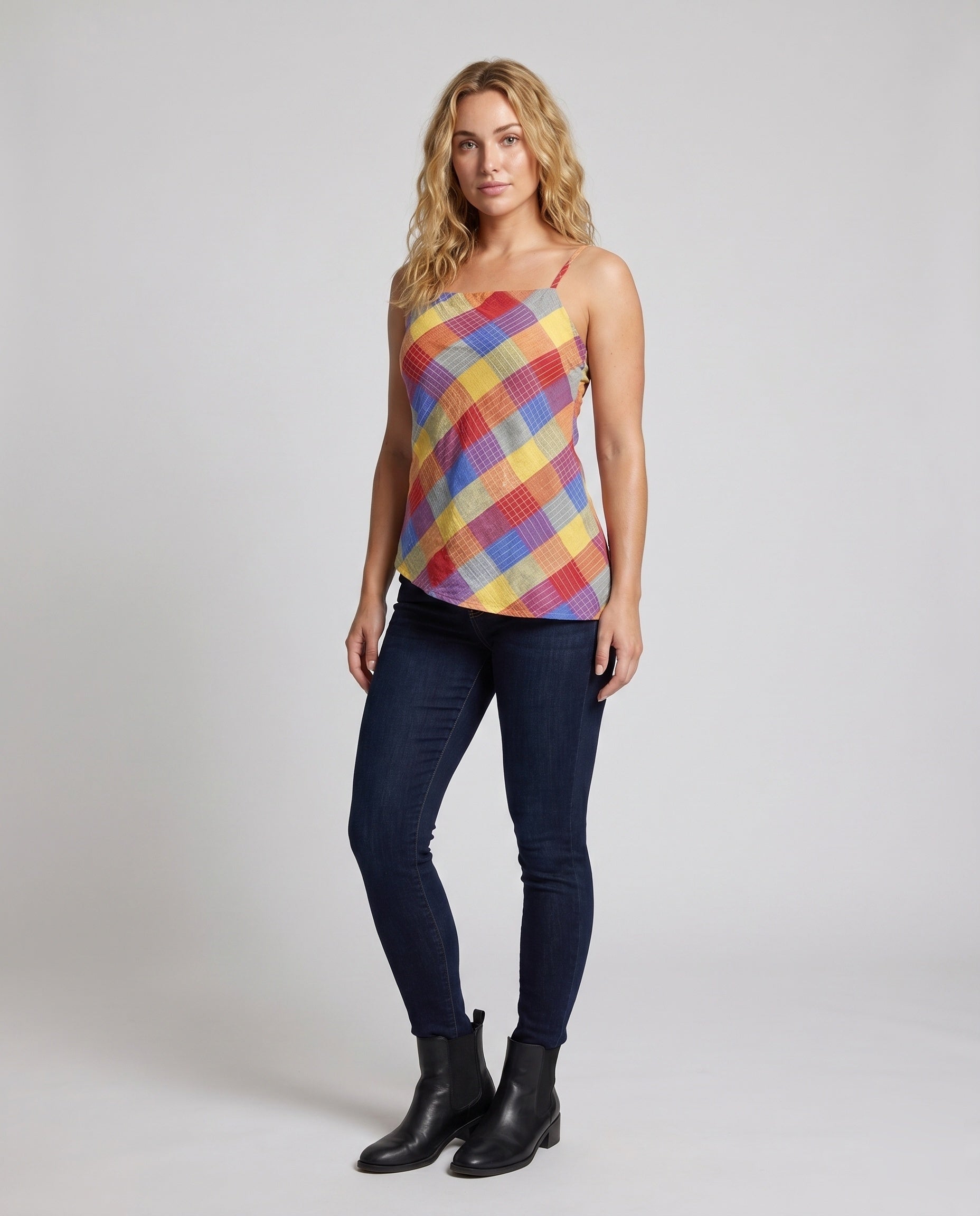 Product 15636487504202 - full_body_front