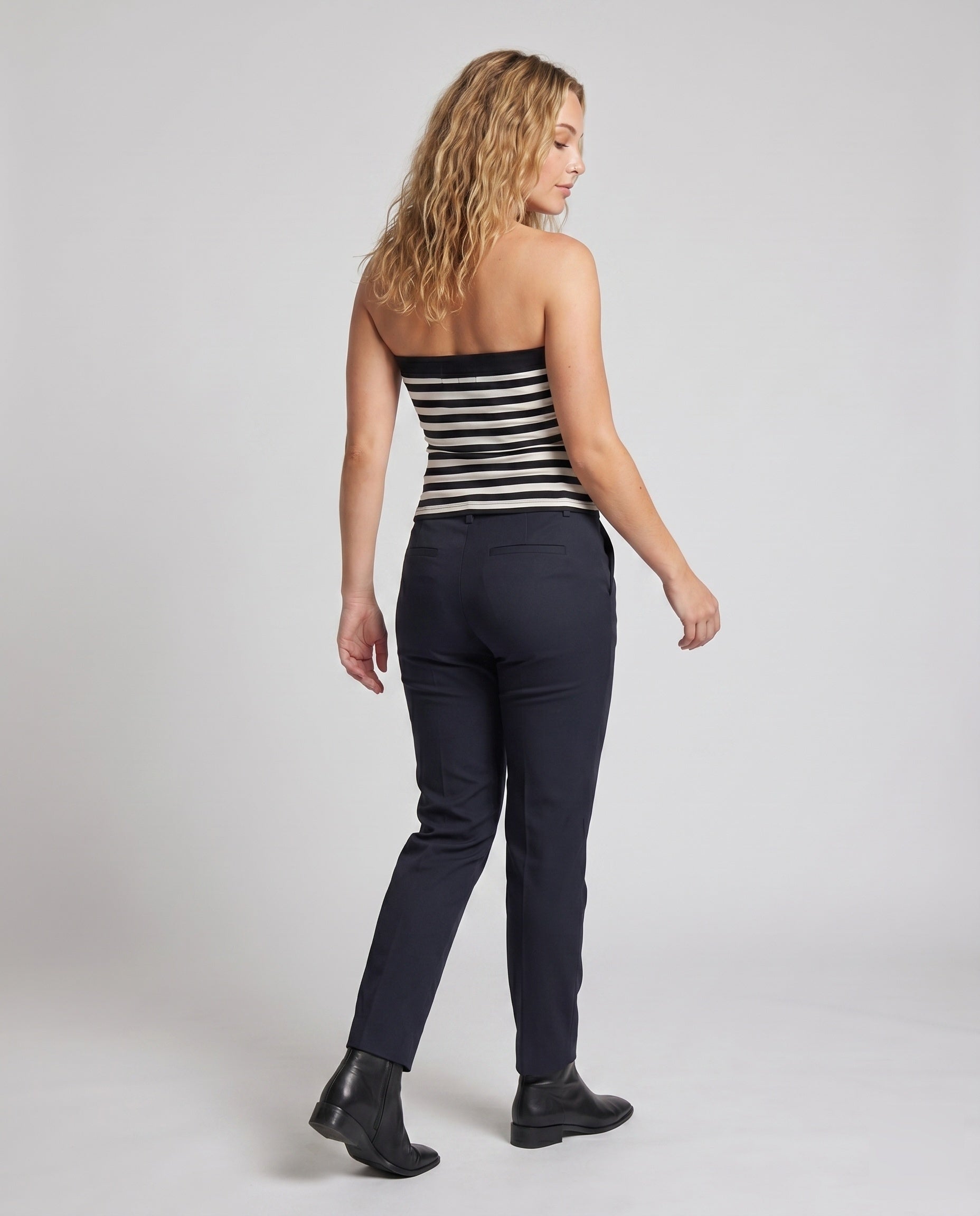 Product 15636487995722 - back_view