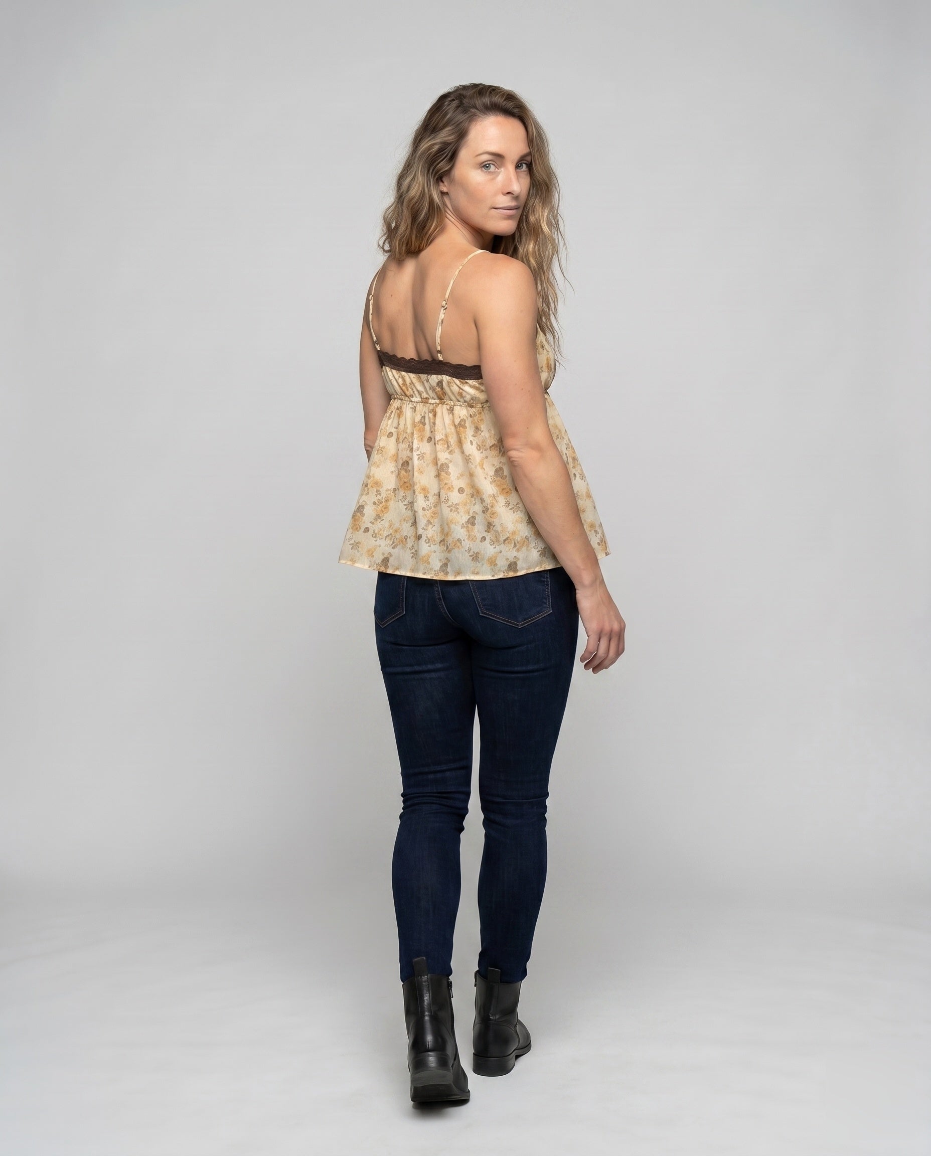 Product 15636492353866 - back_view