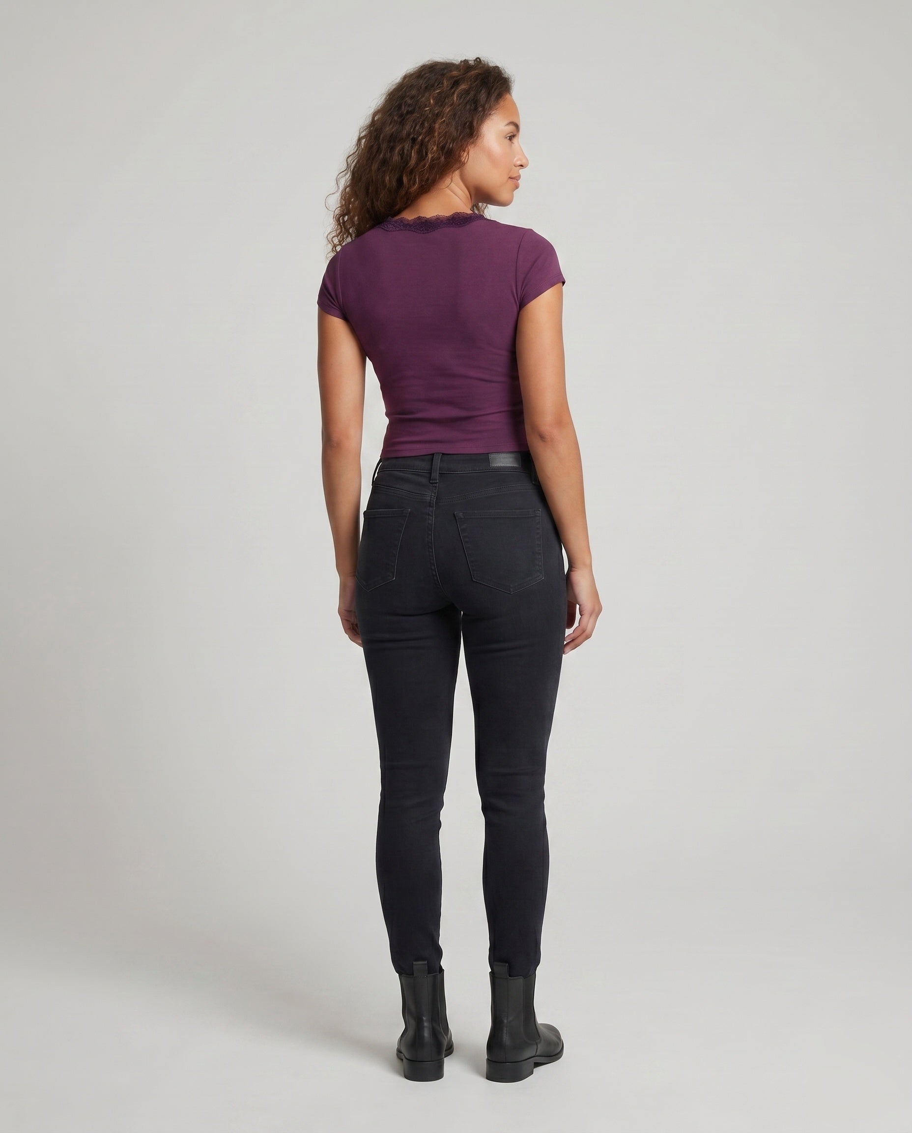 Product 15636495106378 - back_view