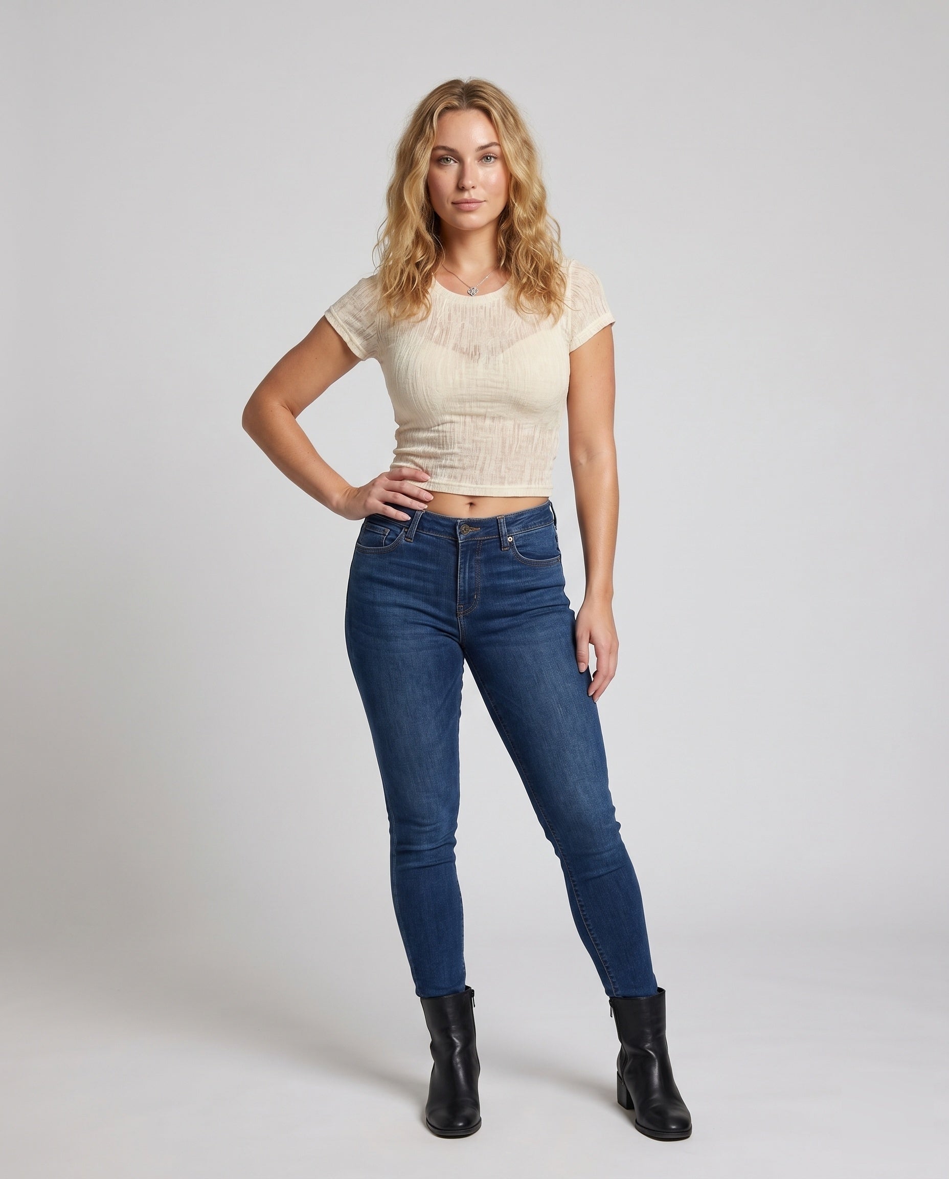 Product 15636496777546 - full_body_front