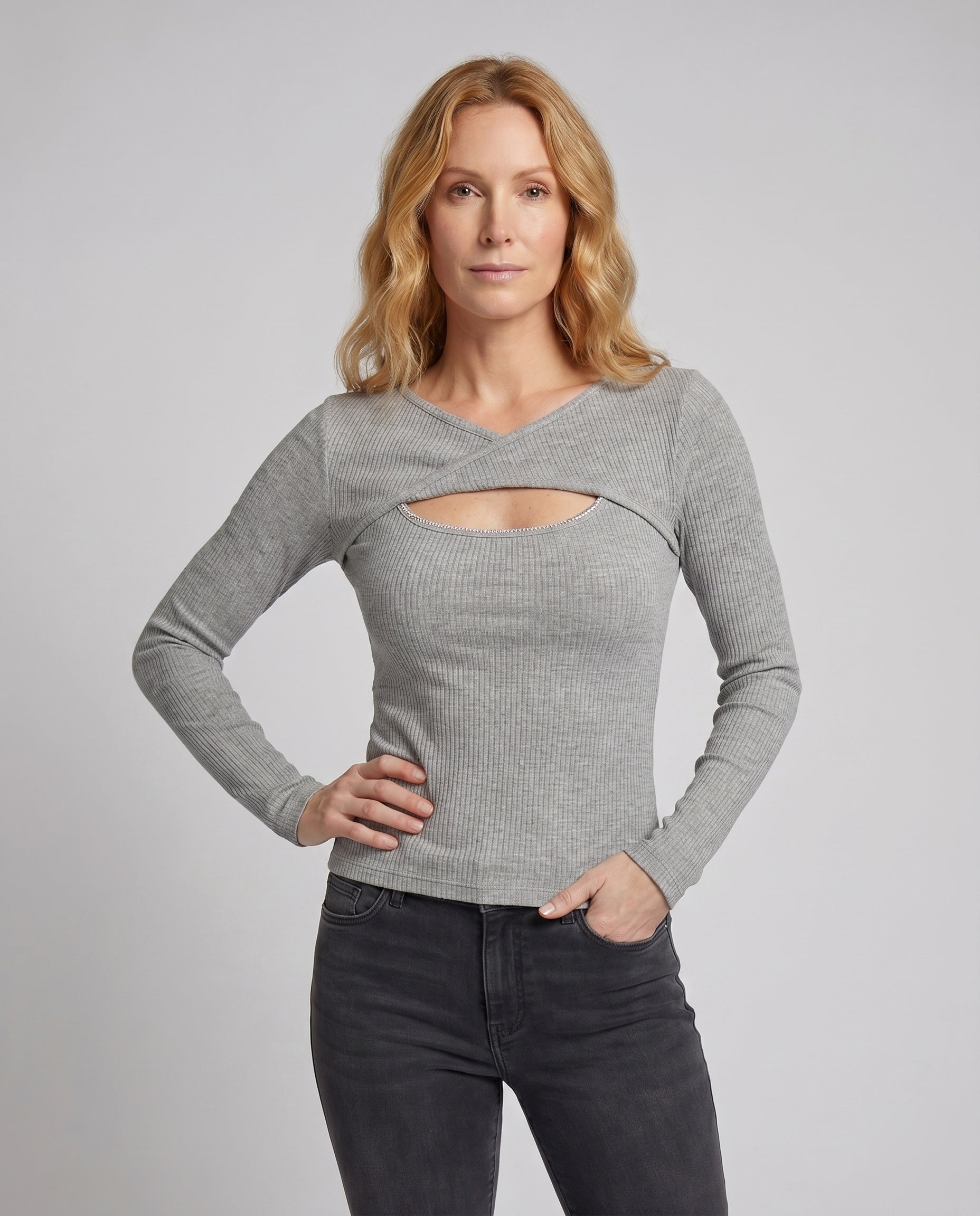 Product 15636497793354 - upper_body