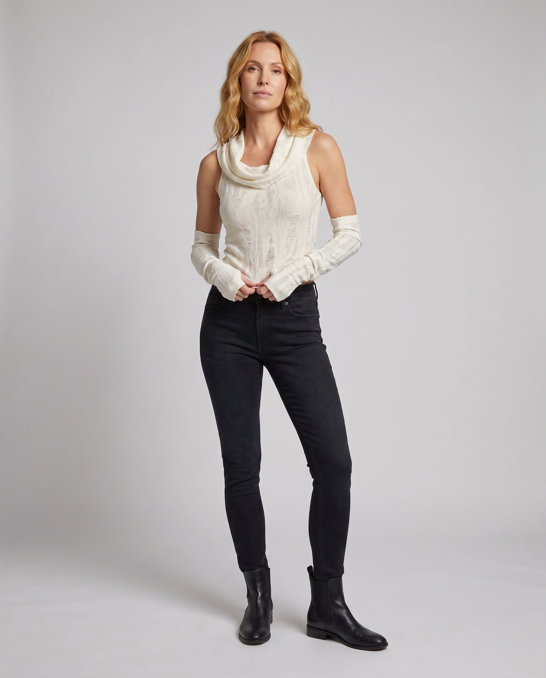 Product 15636498874698 - full_body_front