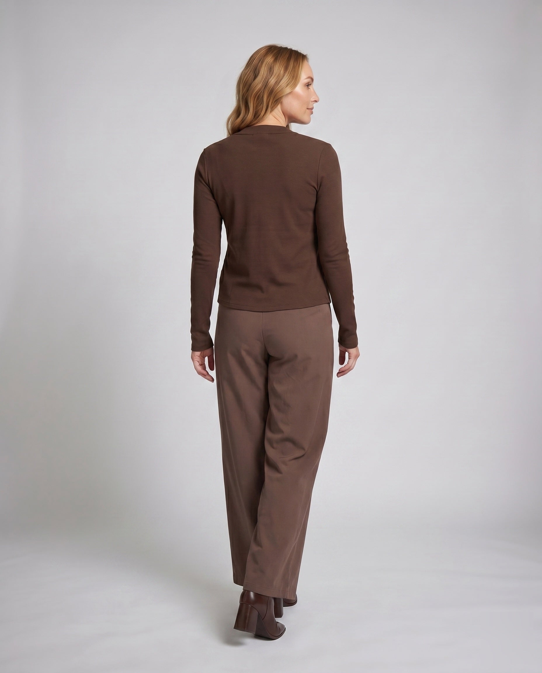 Product 15636499595594 - back_view