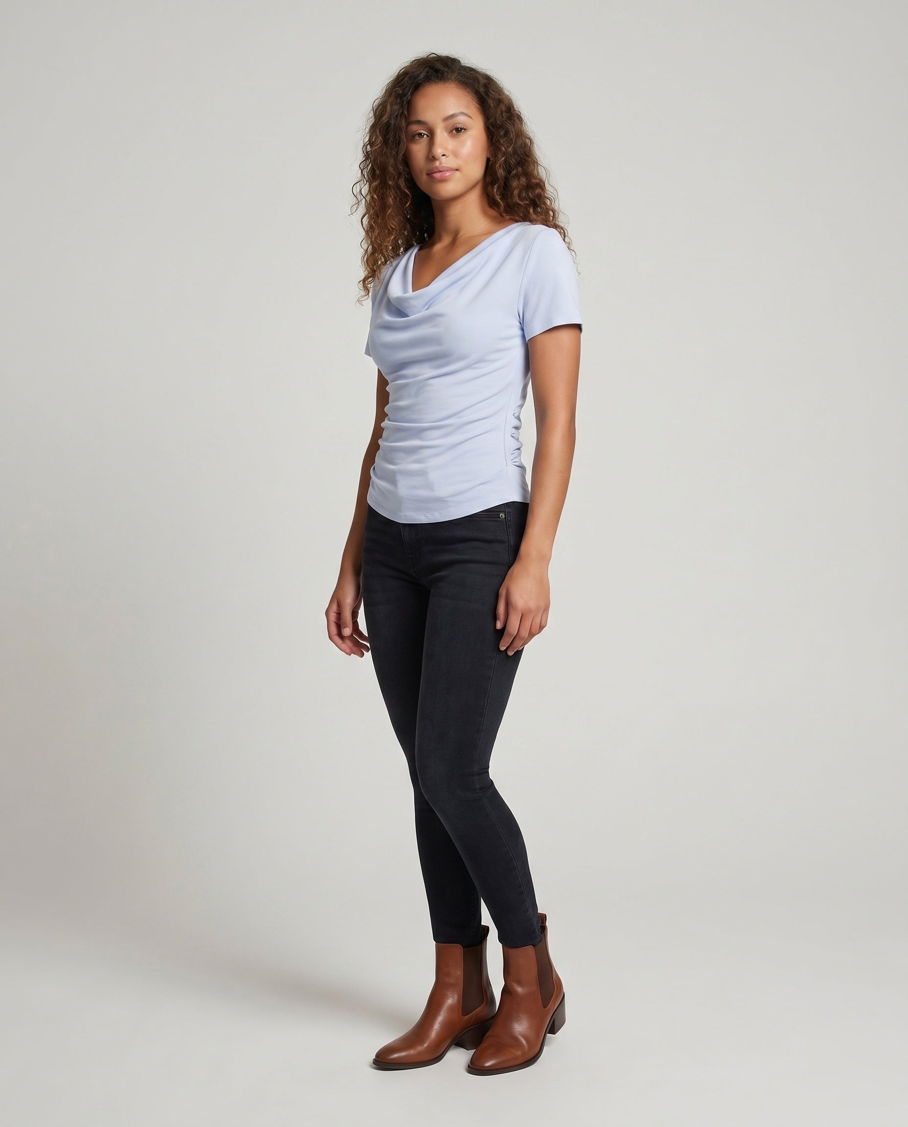 Product 15636500742474 - full_body_front