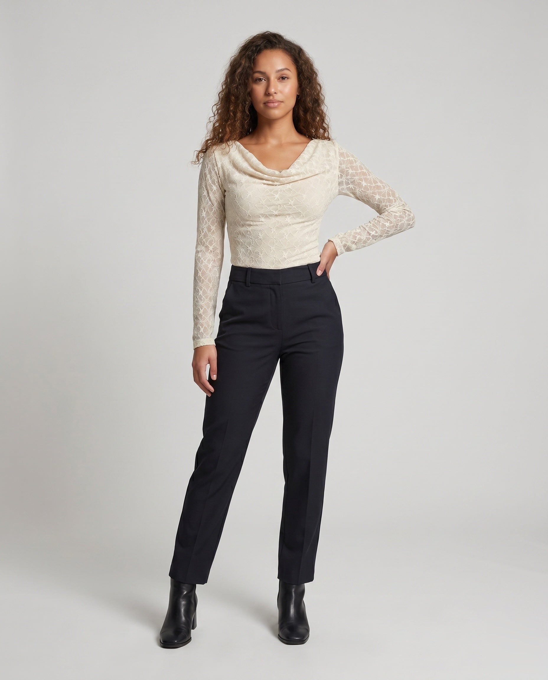 Product 15636501168458 - full_body_front