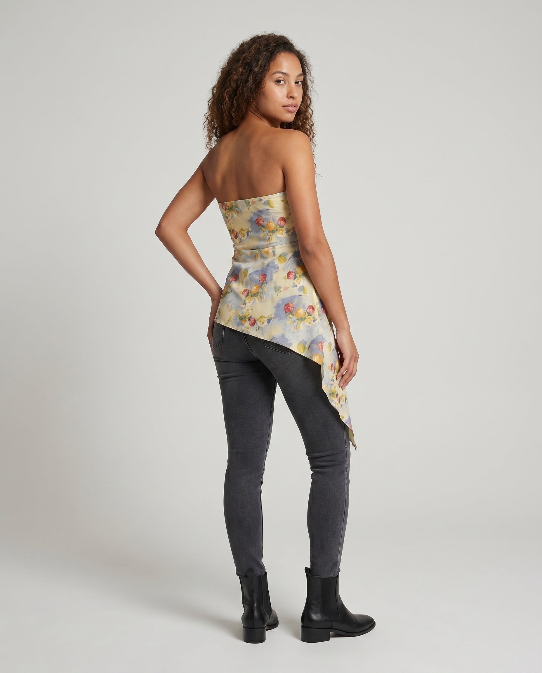 Product 15636501856586 - back_view
