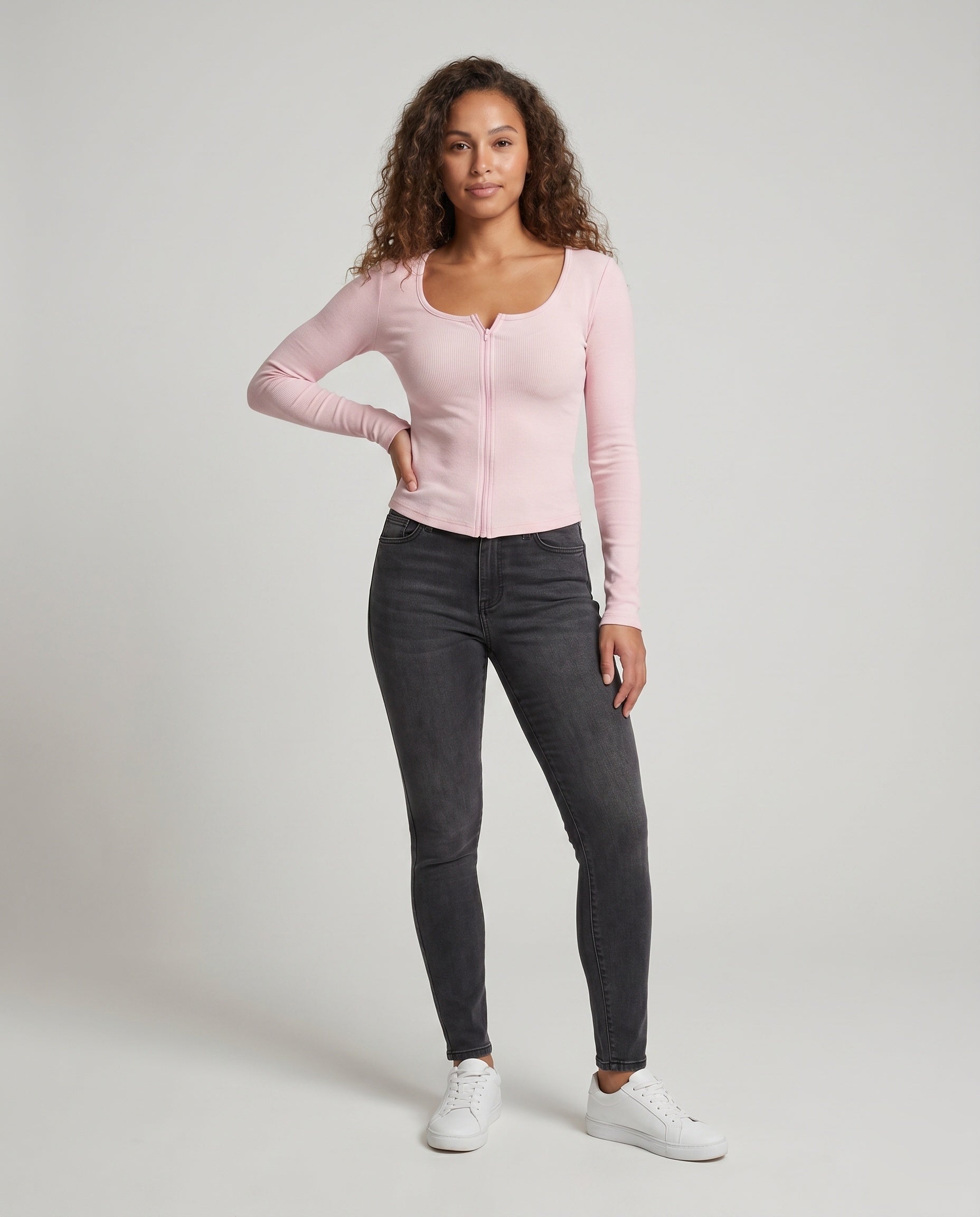 Product 15636502446410 - full_body_front