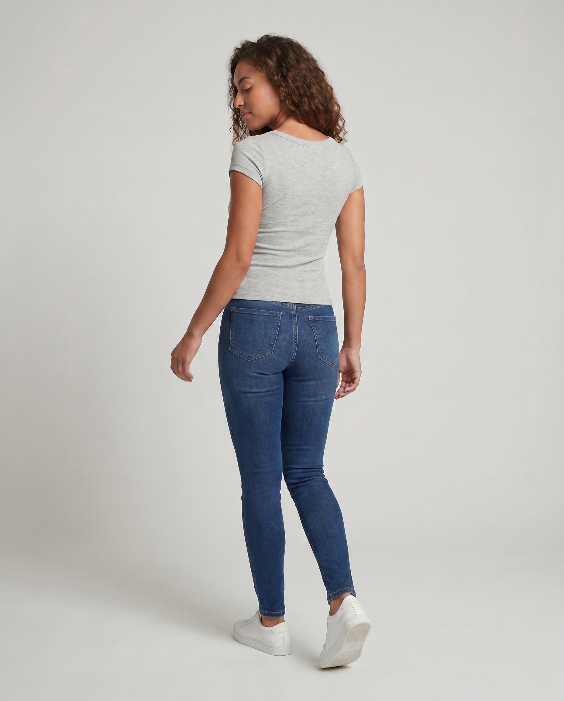Product 15636504904010 - back_view