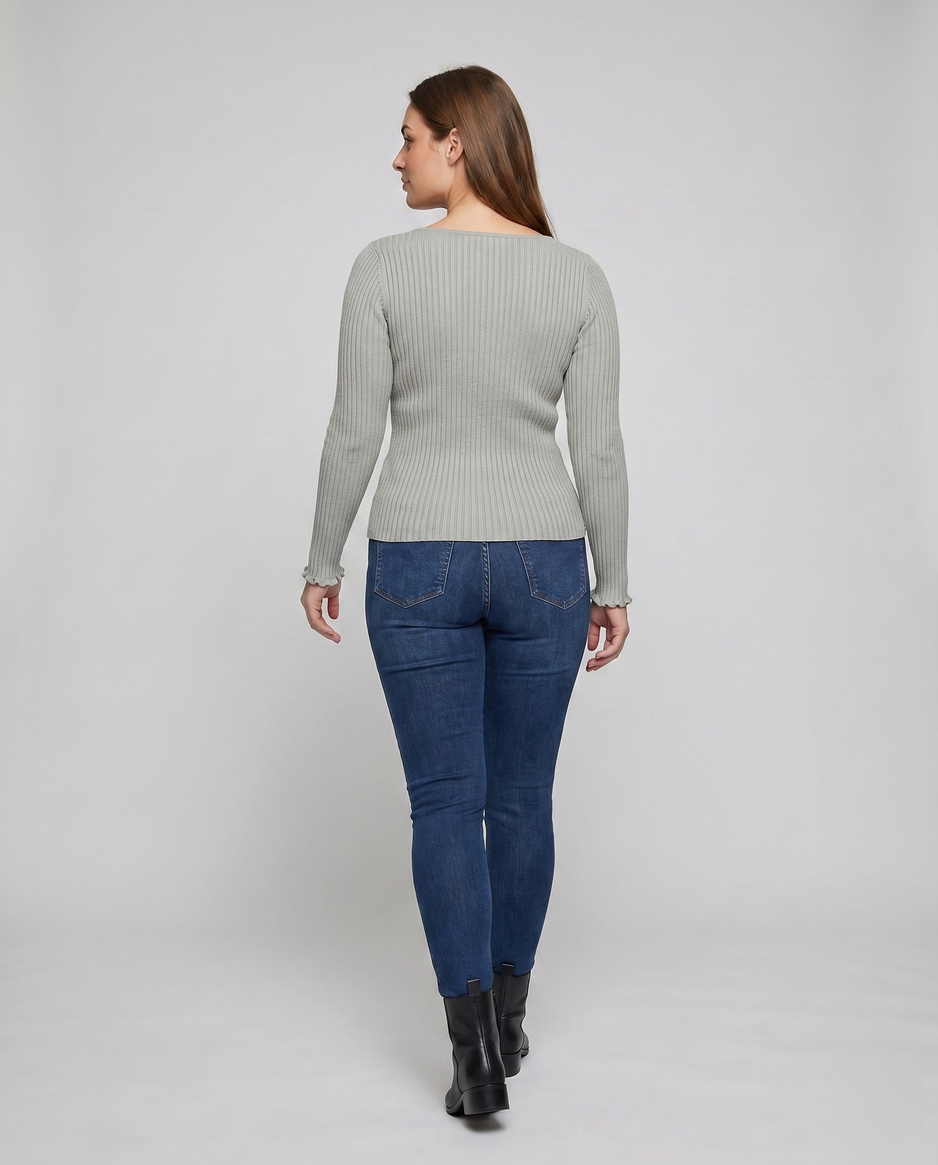 Product 15636505985354 - back_view