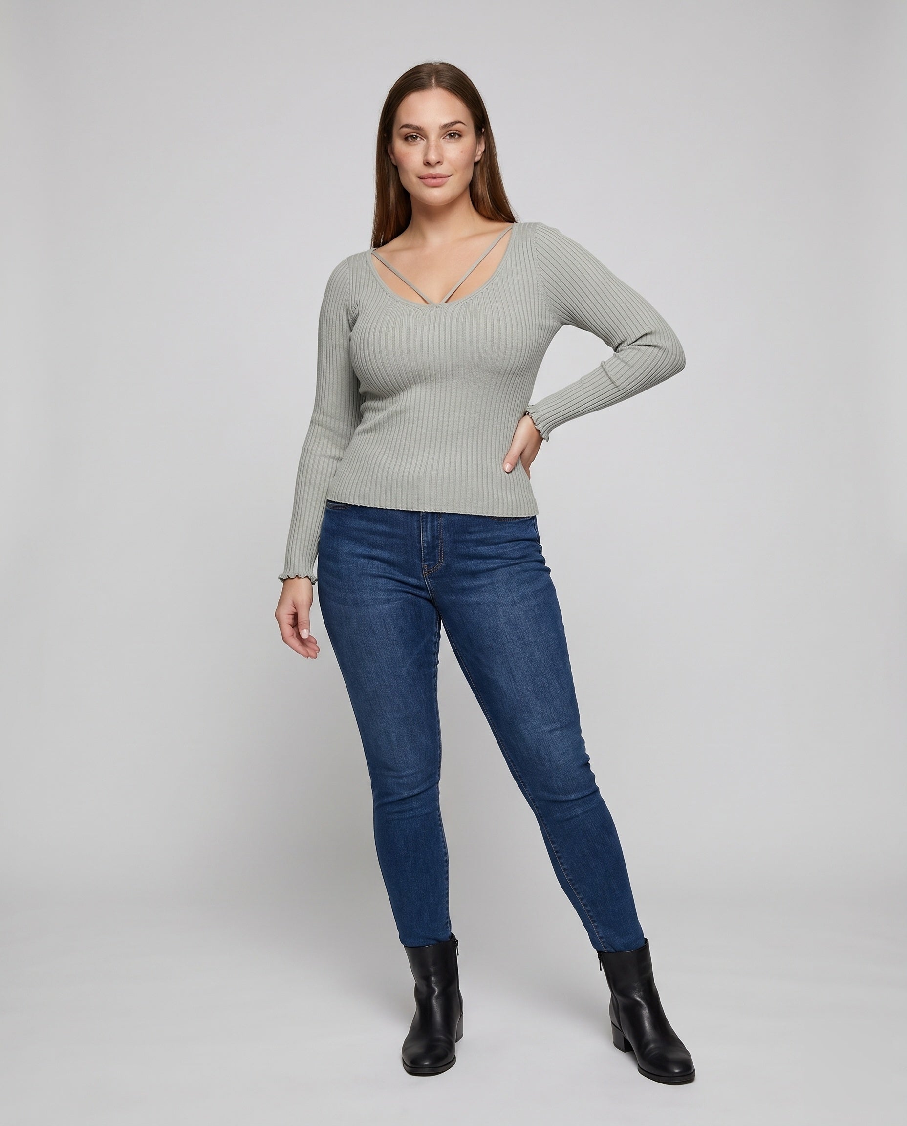 Product 15636505985354 - full_body_front