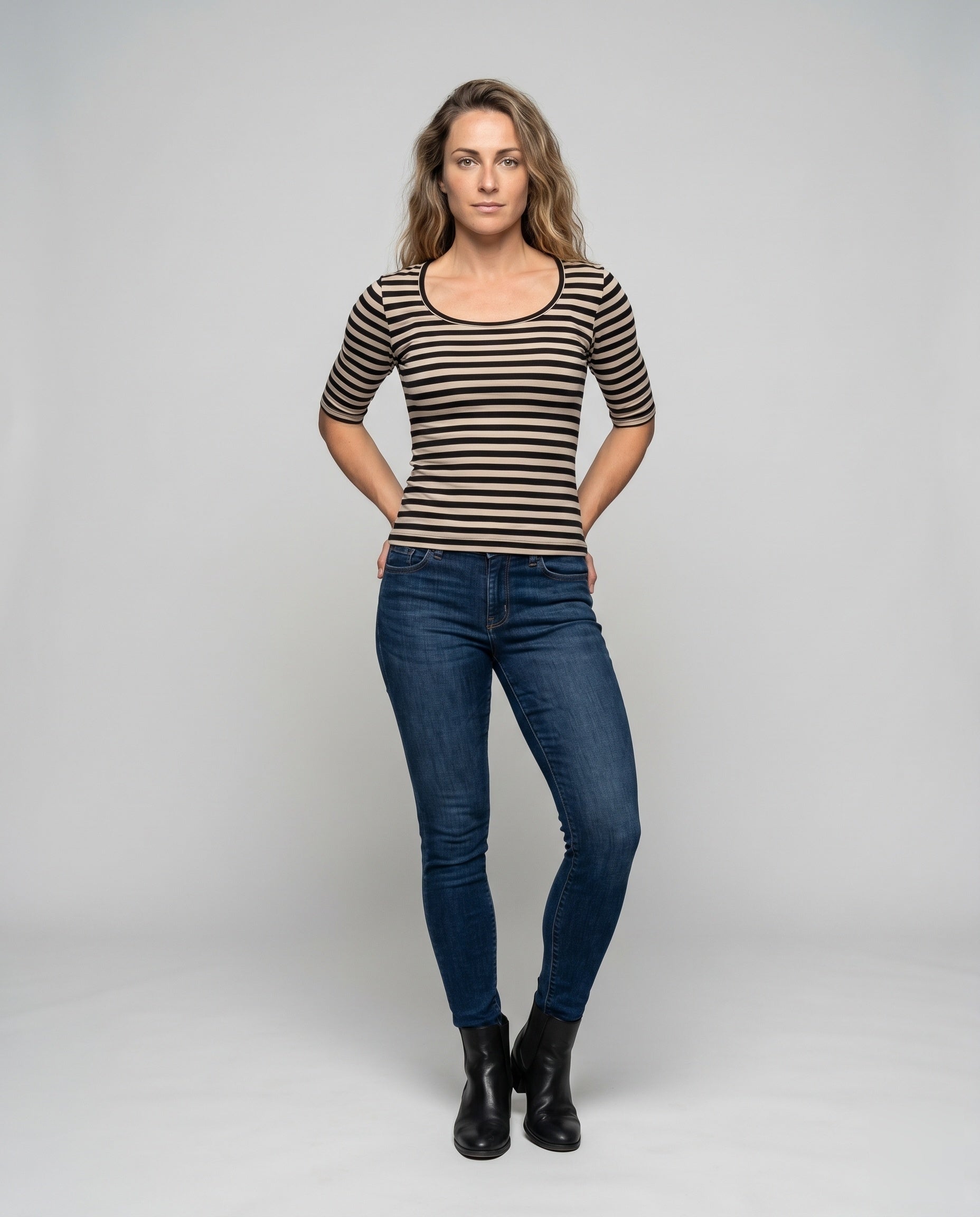 Product 15636507165002 - full_body_front