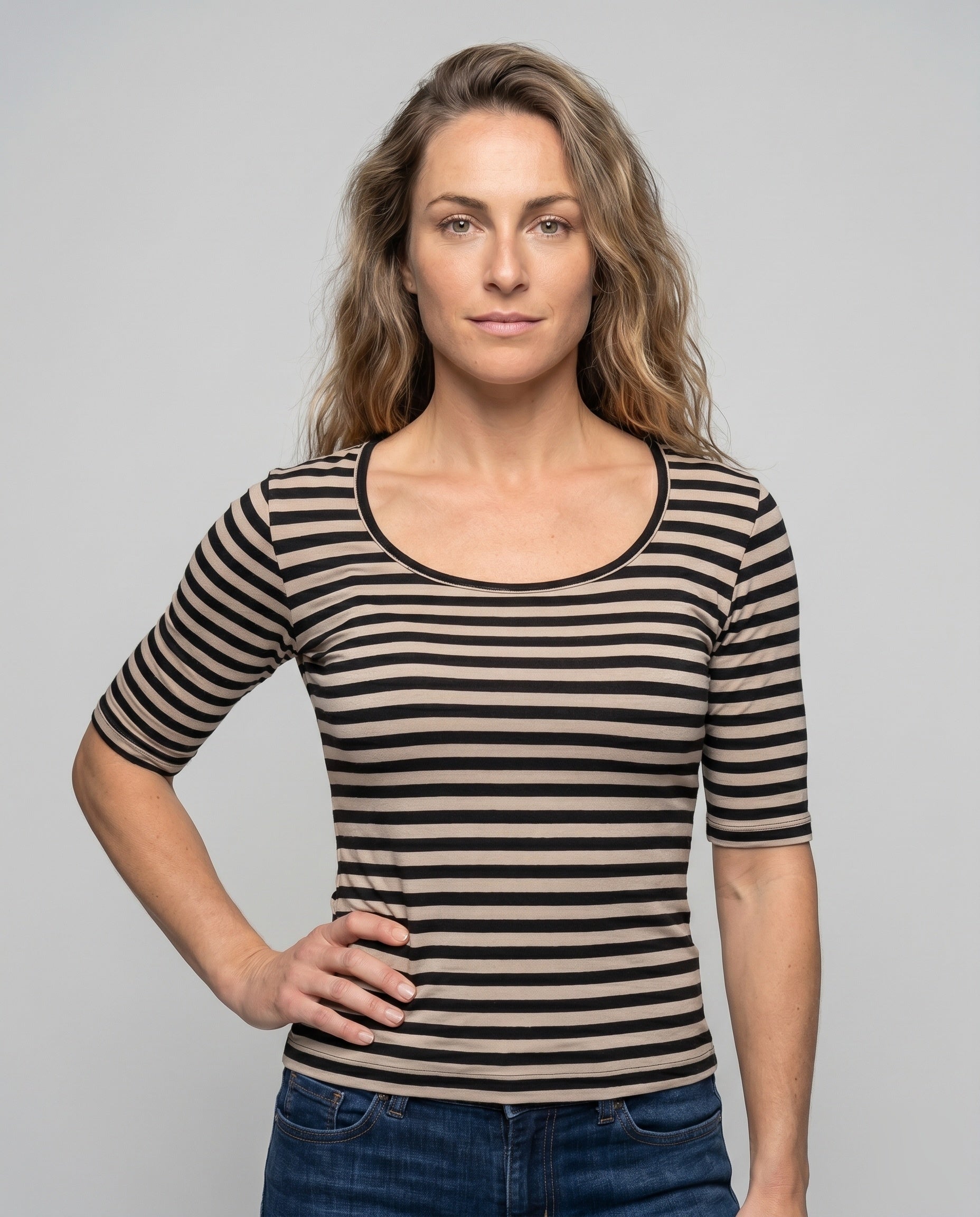Product 15636507165002 - upper_body