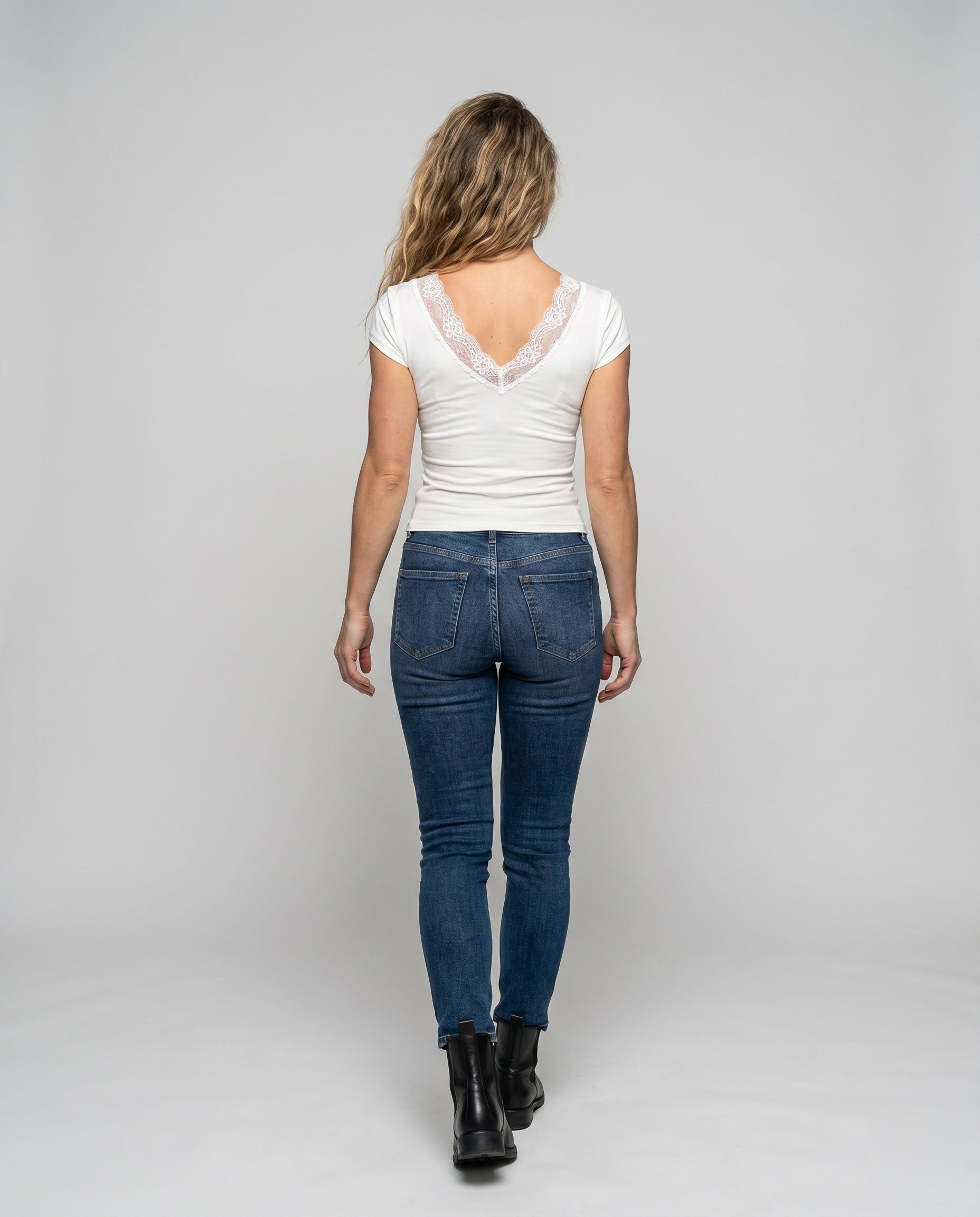 Product 15636507394378 - back_view