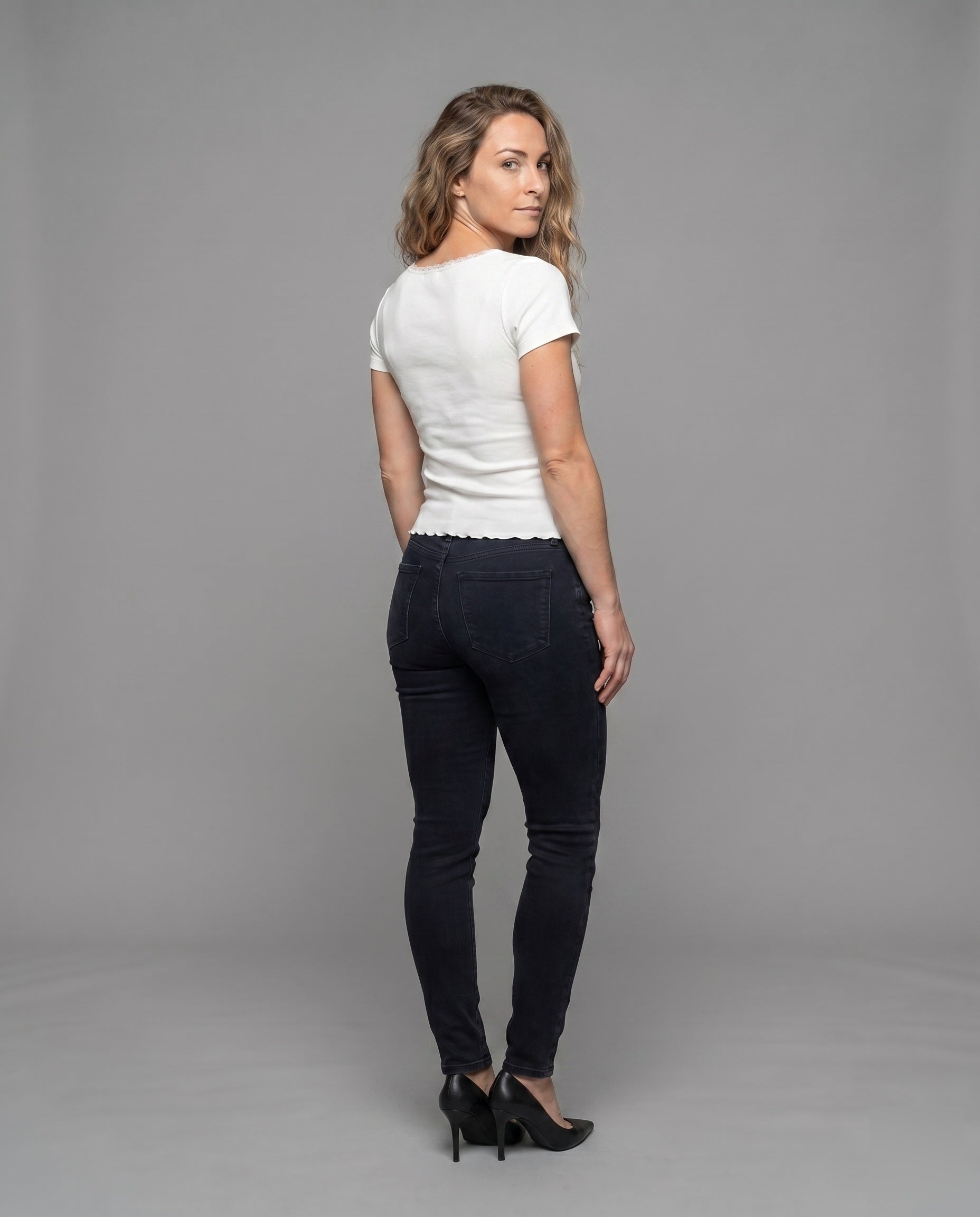 Product 15636507558218 - back_view