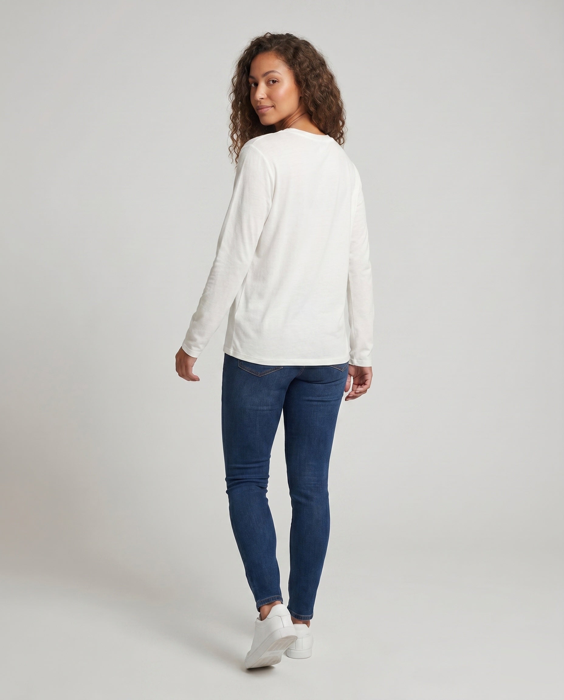 Product 15636510081354 - back_view