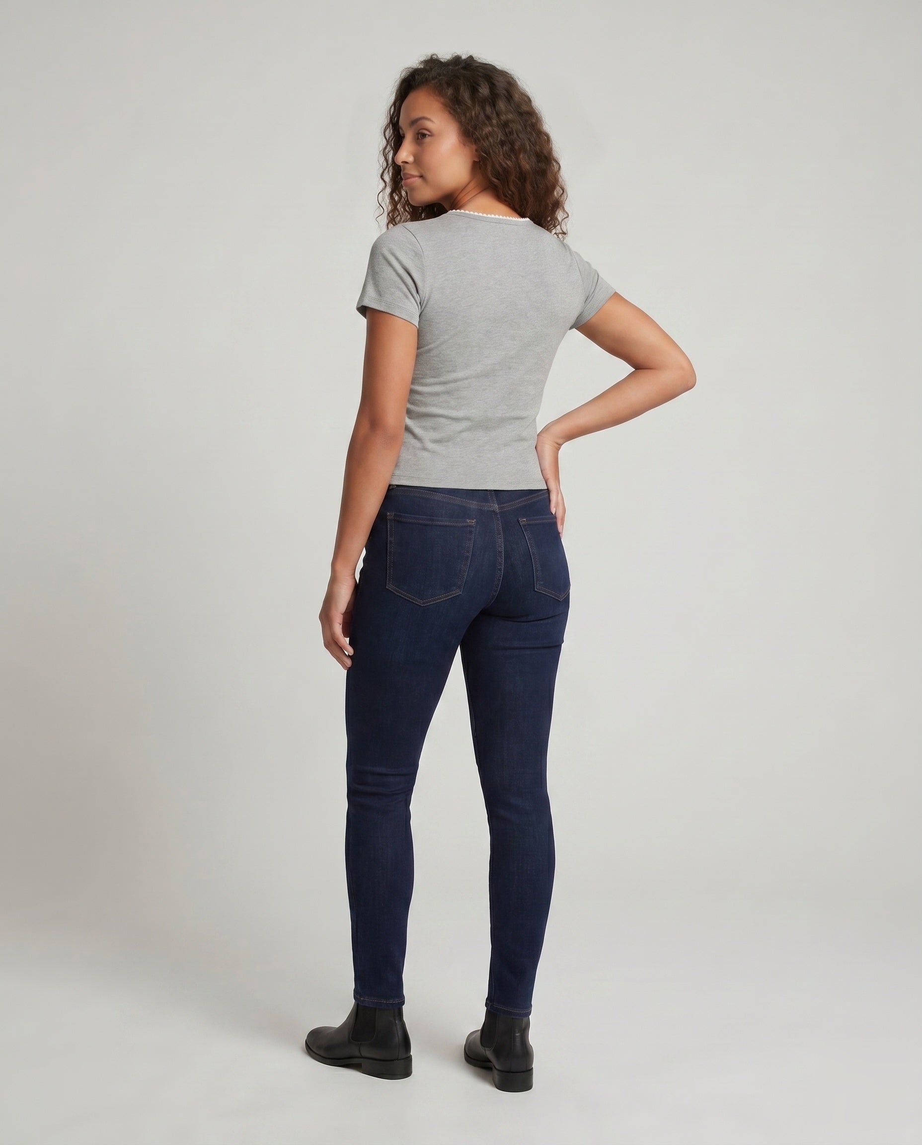 Product 15636513751370 - back_view