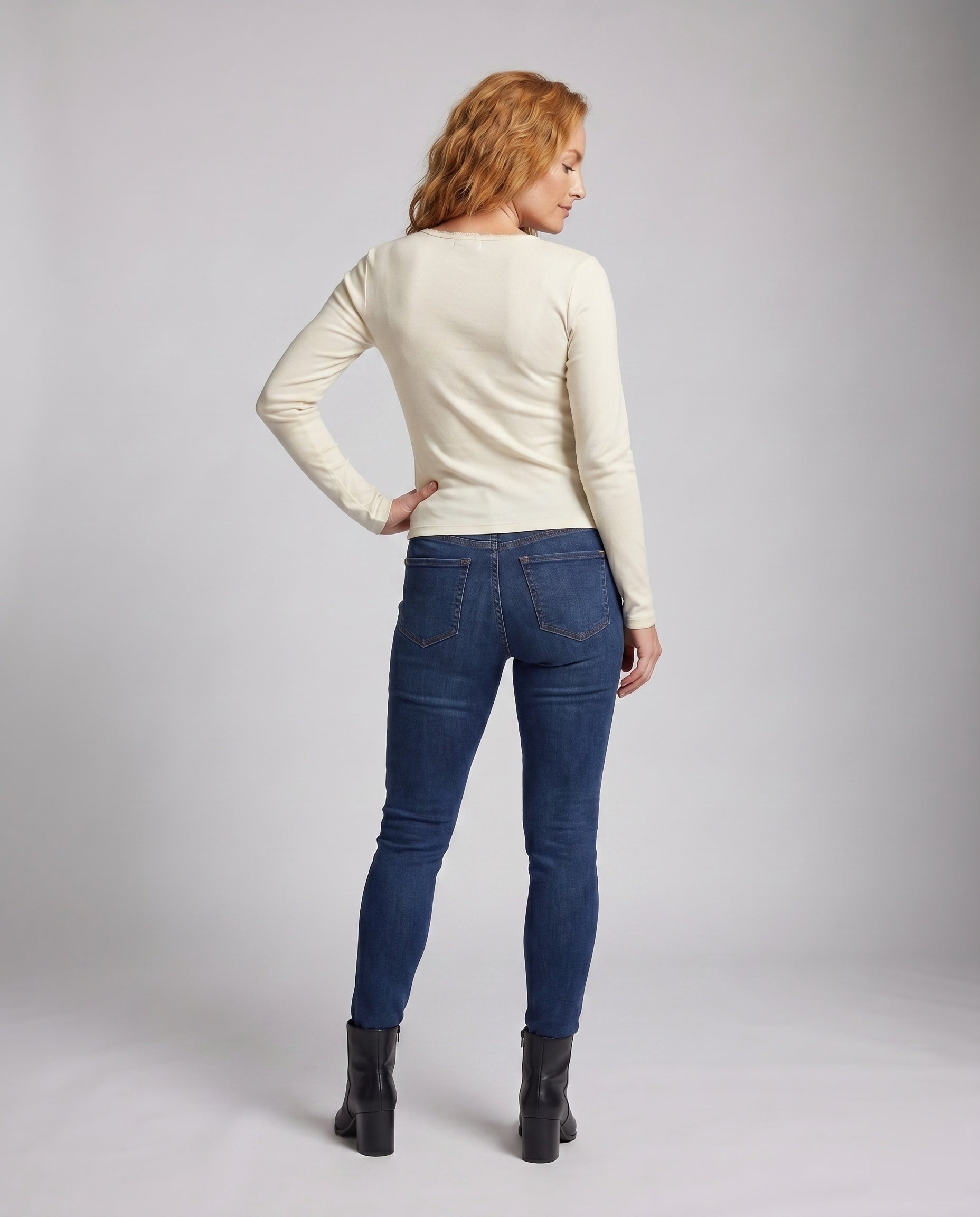 Product 15636514799946 - back_view